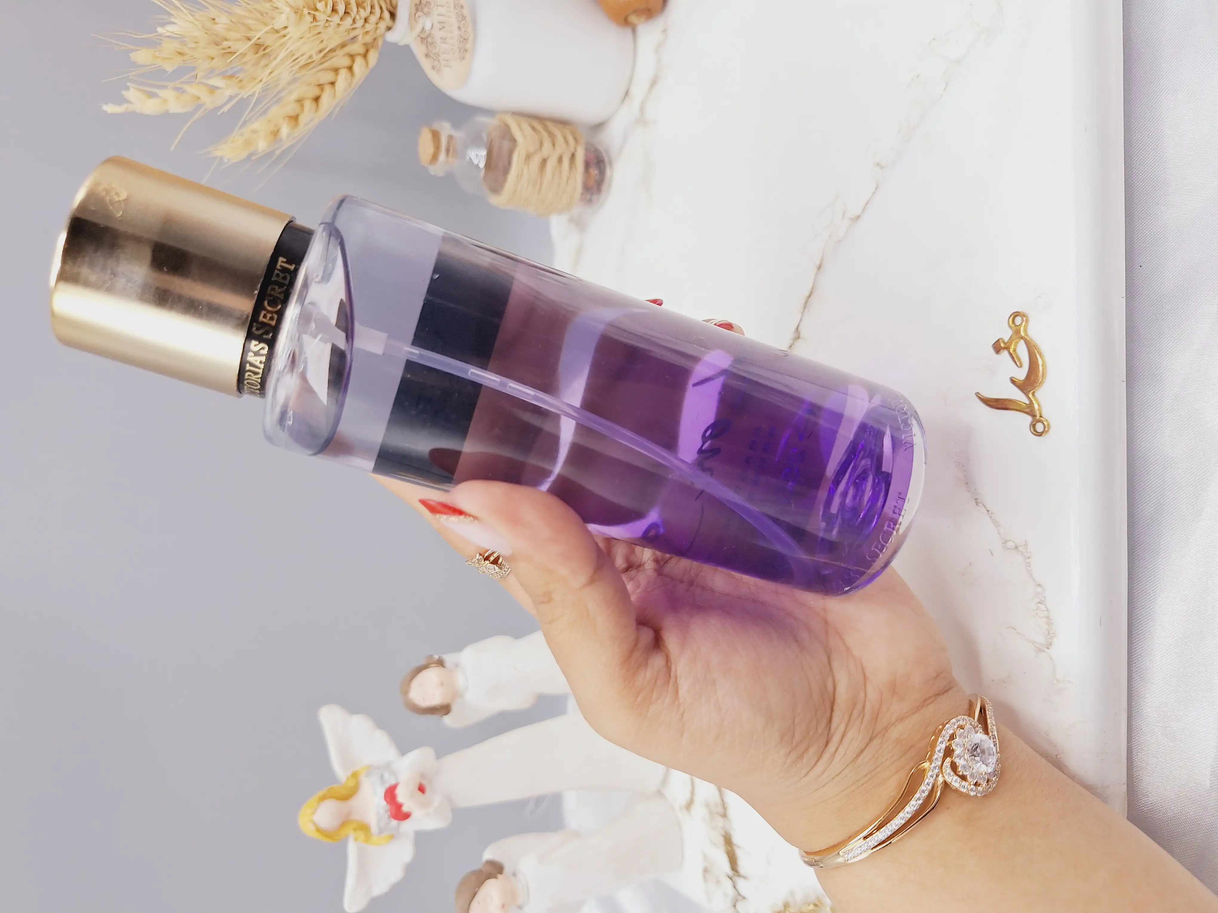 بادی اسپلش مدل Love Spell حجم 250 میل برند ویکتوریا سکرت