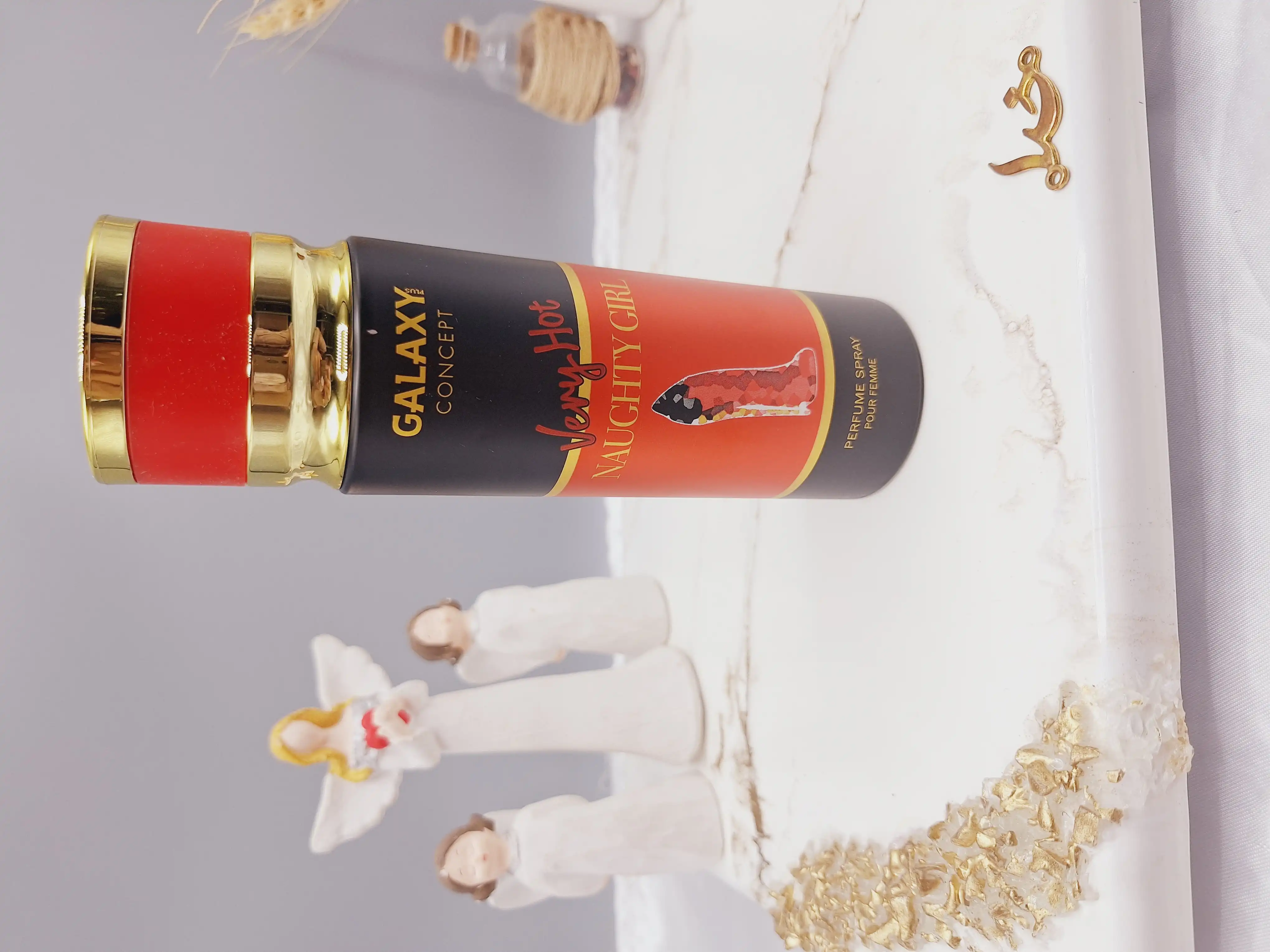 اسپری خوشبو کننده زنانه وری هات Naughty Girl GALAXY کد 9988