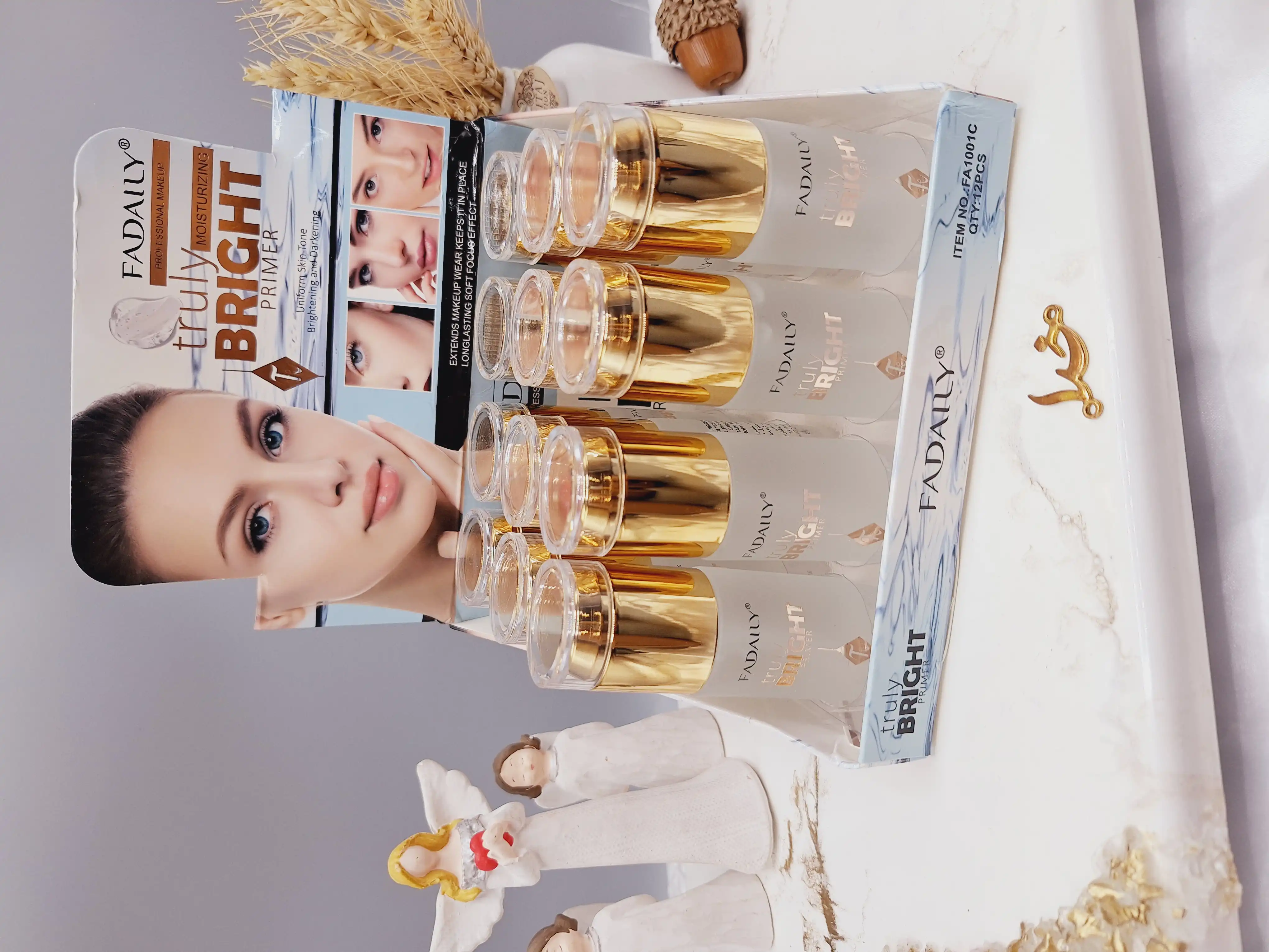 پرایمر میکاپ برند FADAILY کد FA1001C درب طلایی