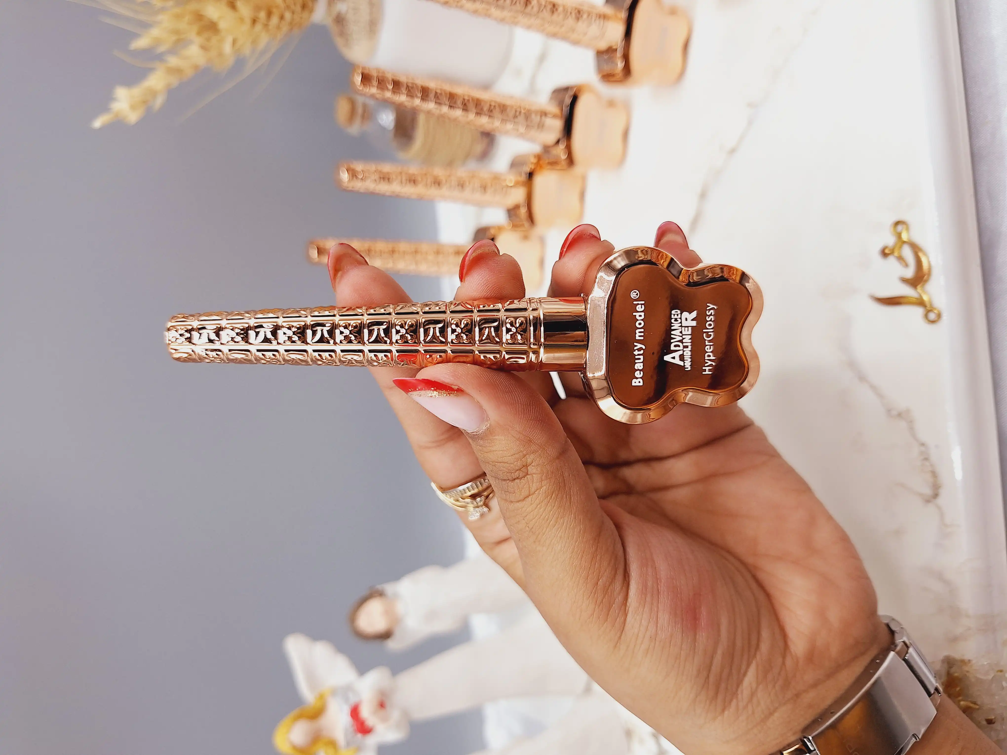 خط چشم مویی طرح ستاره دسته دار برند Beauty model کد E4072