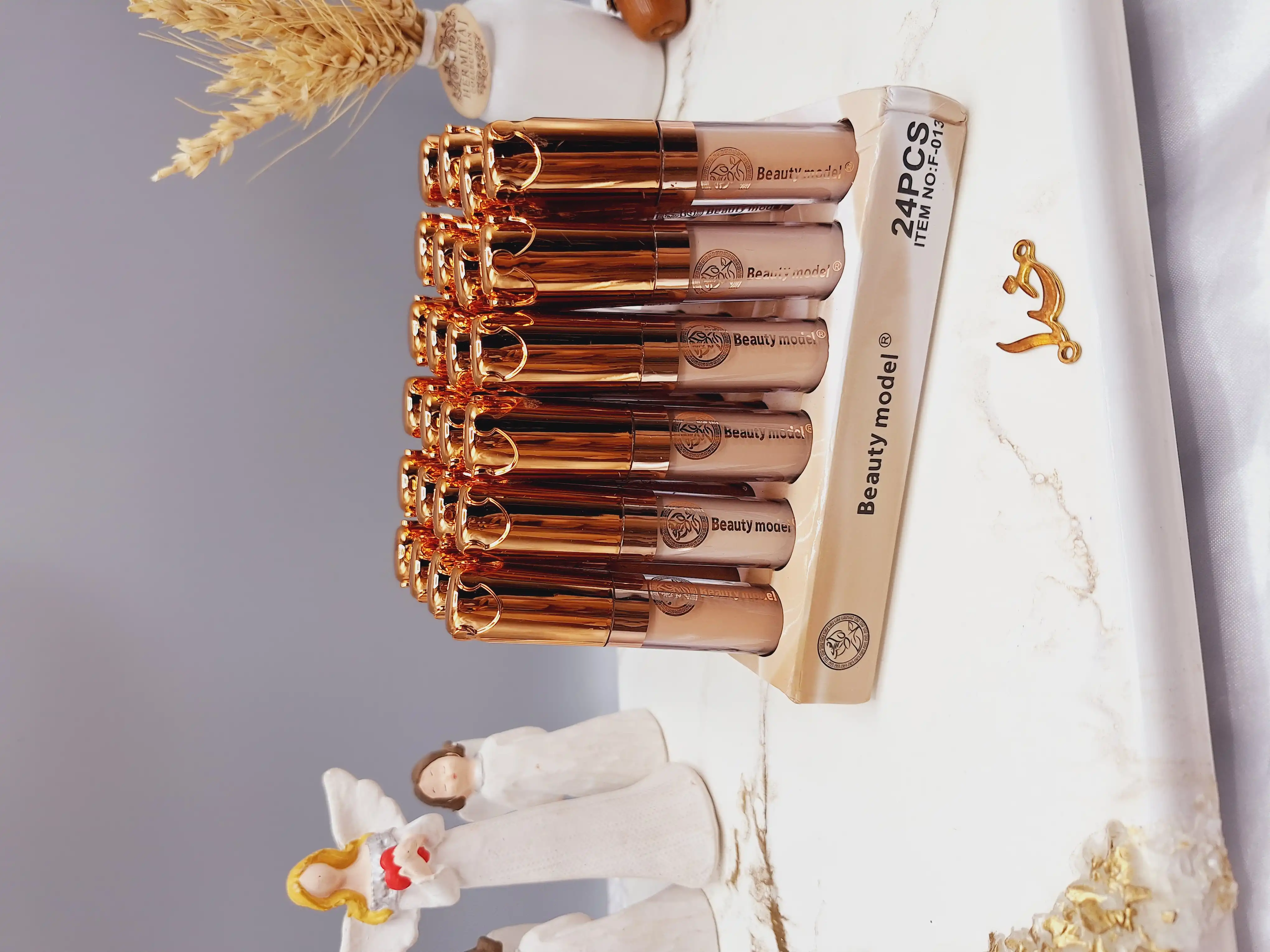 کانسلیر زیر چشم طرح تاج برند Beauty model کد F_013