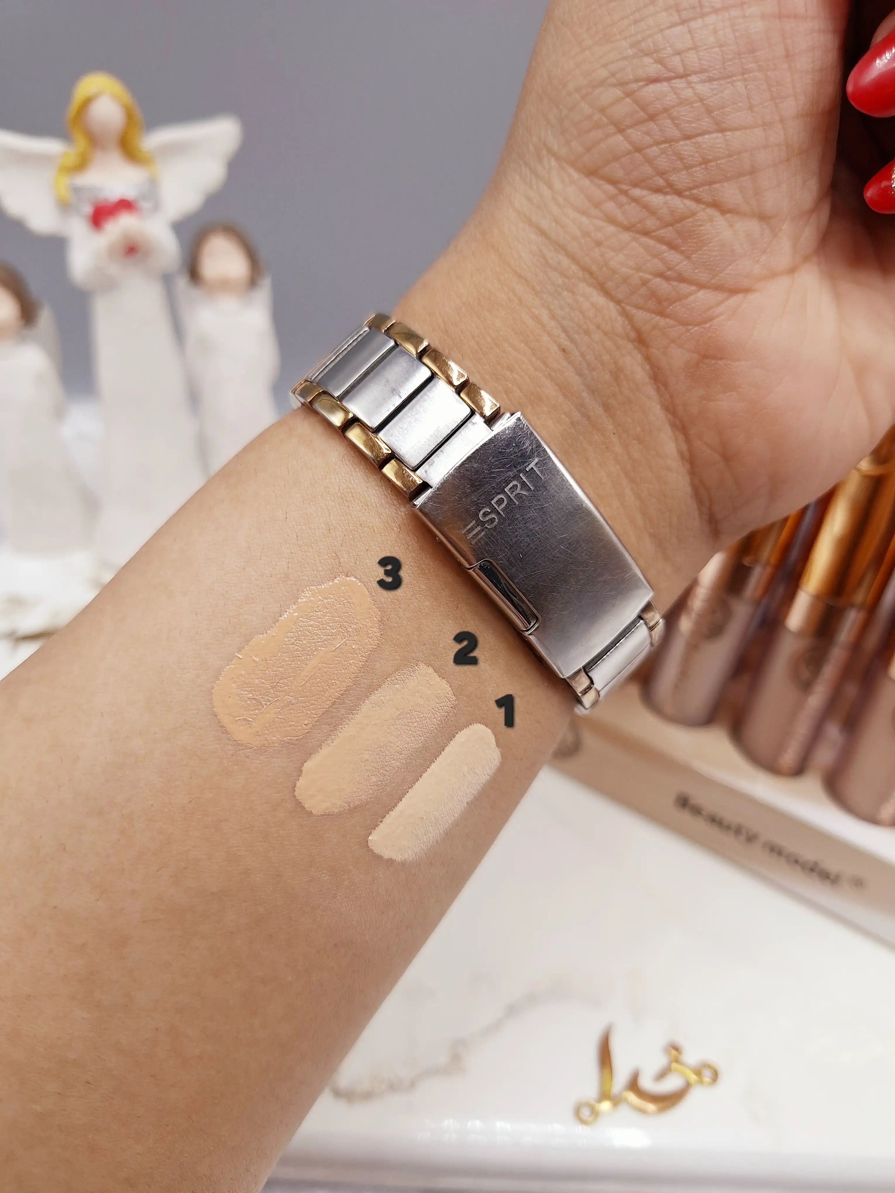 کانسلیر زیر چشم طرح تاج برند Beauty model کد F_013