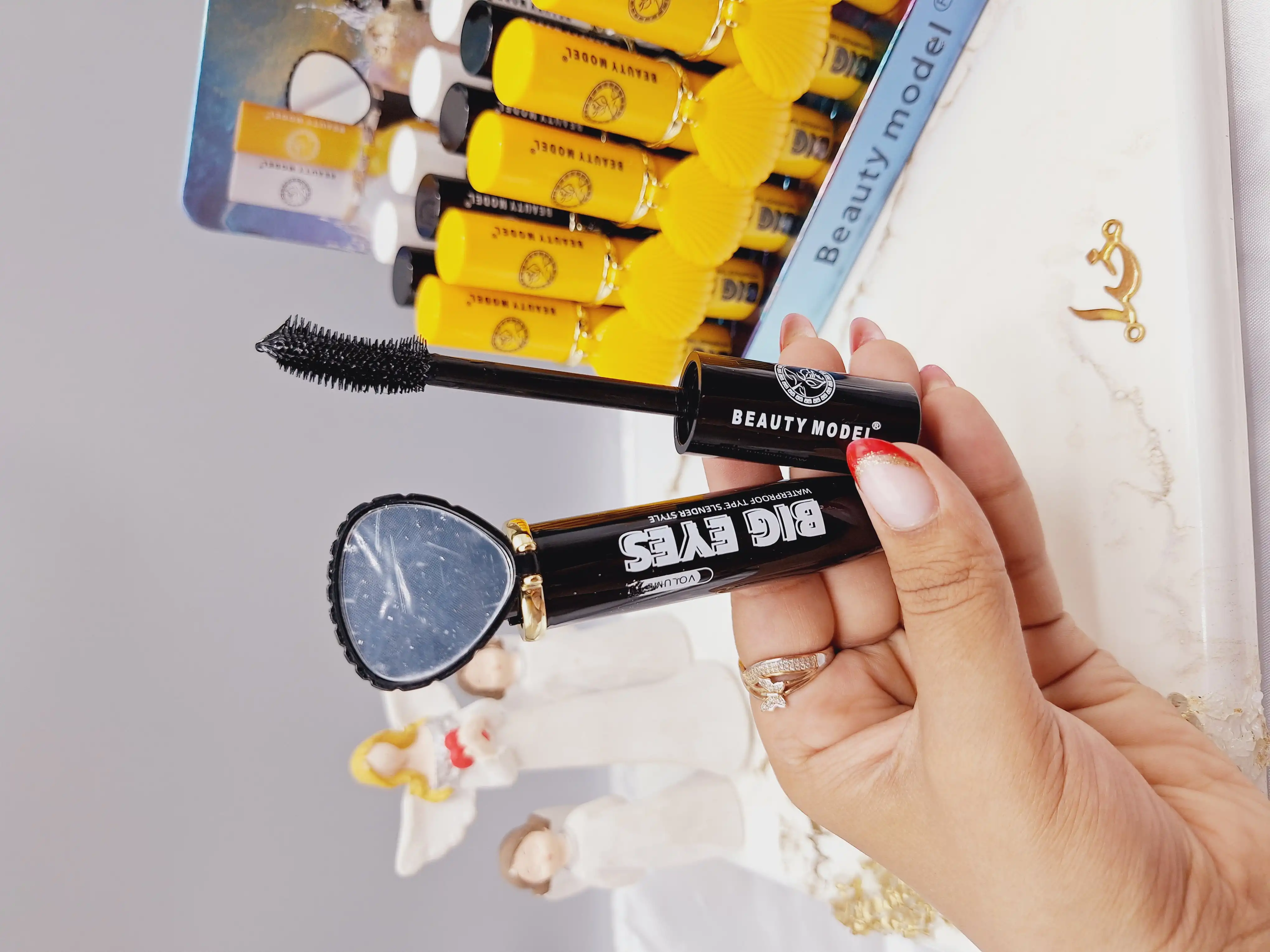 ریمل طرح صدف دریایی دارای سه فرچه مختلف برند Beauty model کد M007