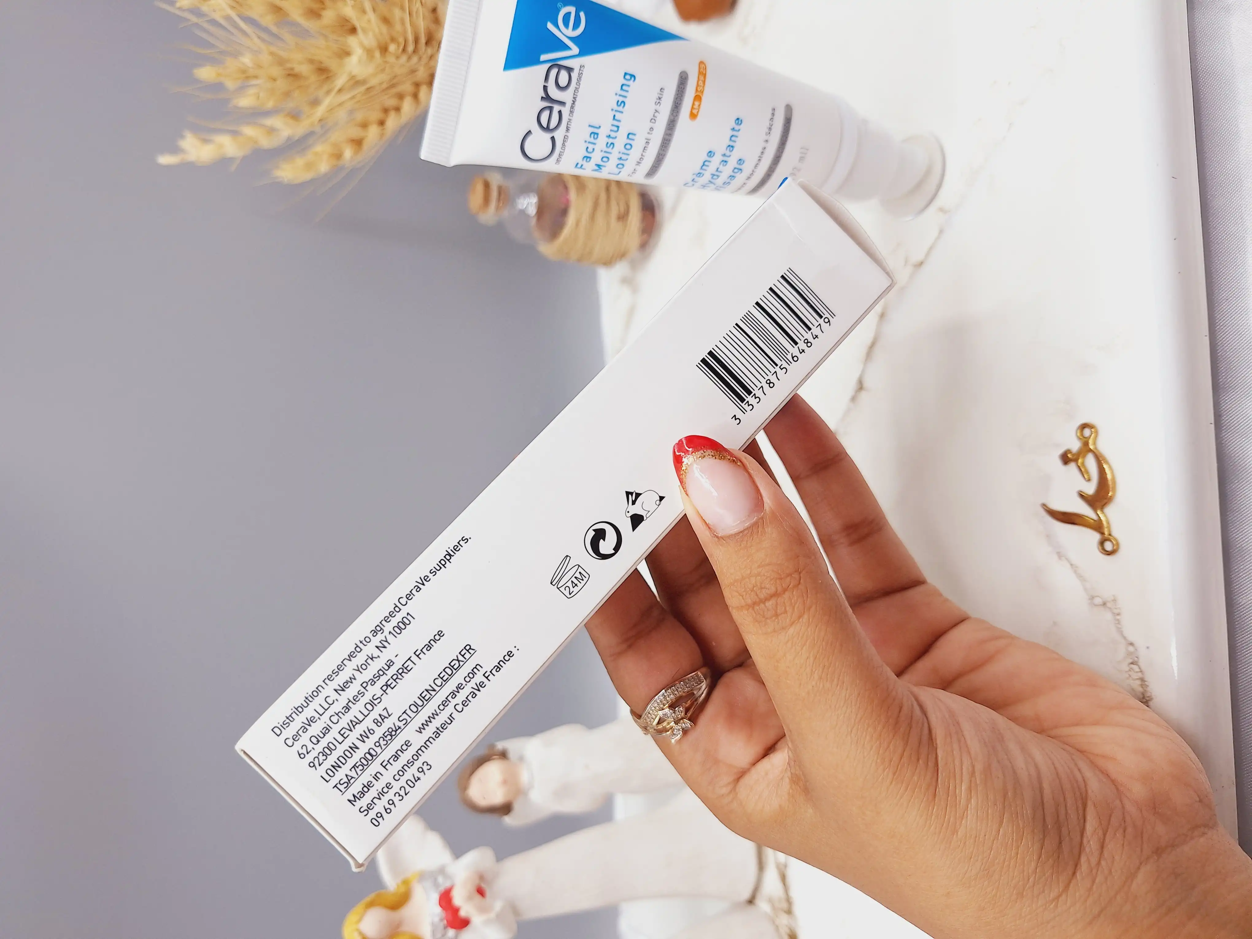 لوسیون مرطوب کننده صورت مناسب پوست های نرمال تا خشک برند ‏CeraVe‏ کد 8479