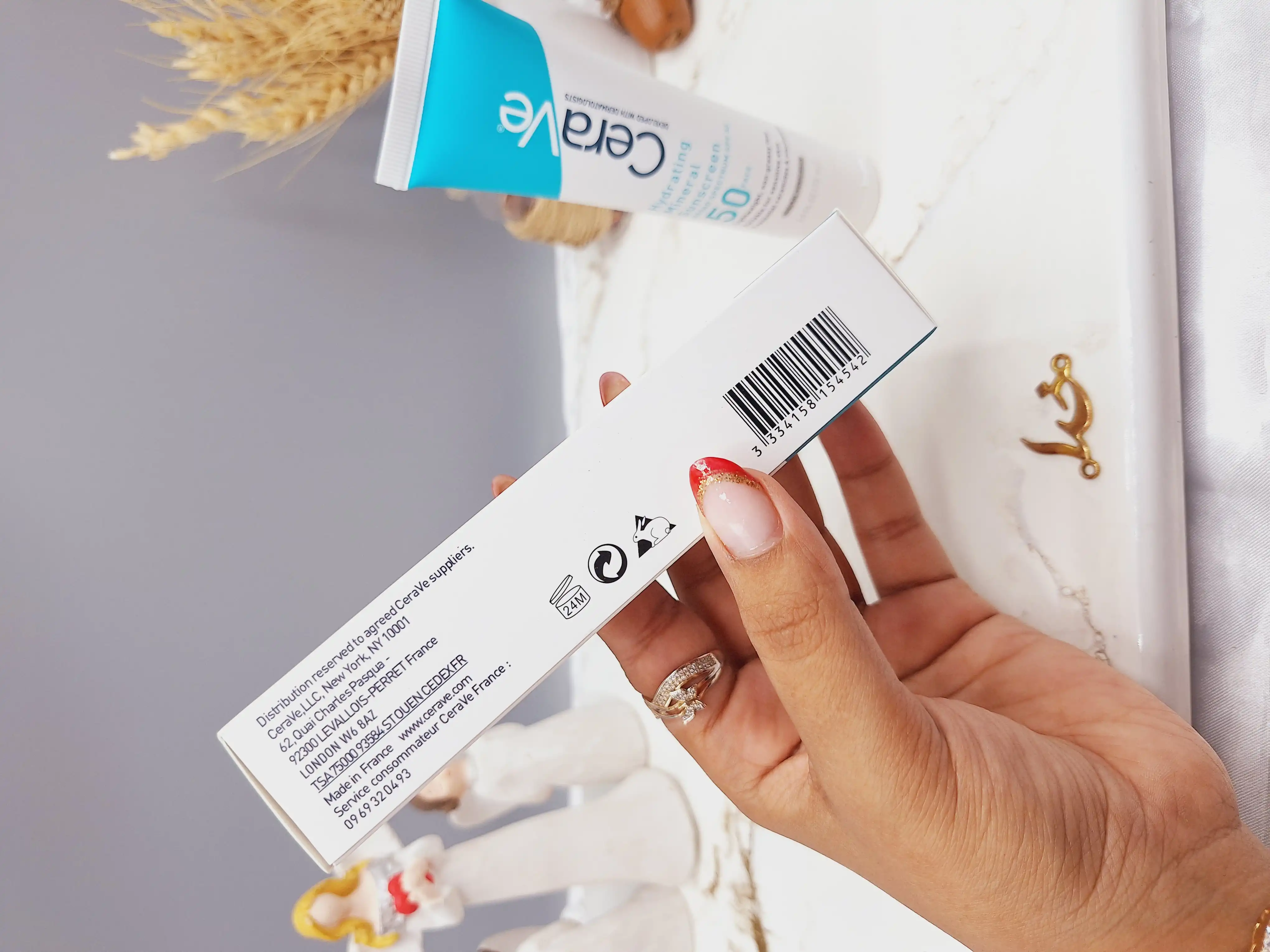 کرم ضد آفتاب معدنی آبرسان و لطیف کننده پوست برند ‏CeraVe‏ کد 4542