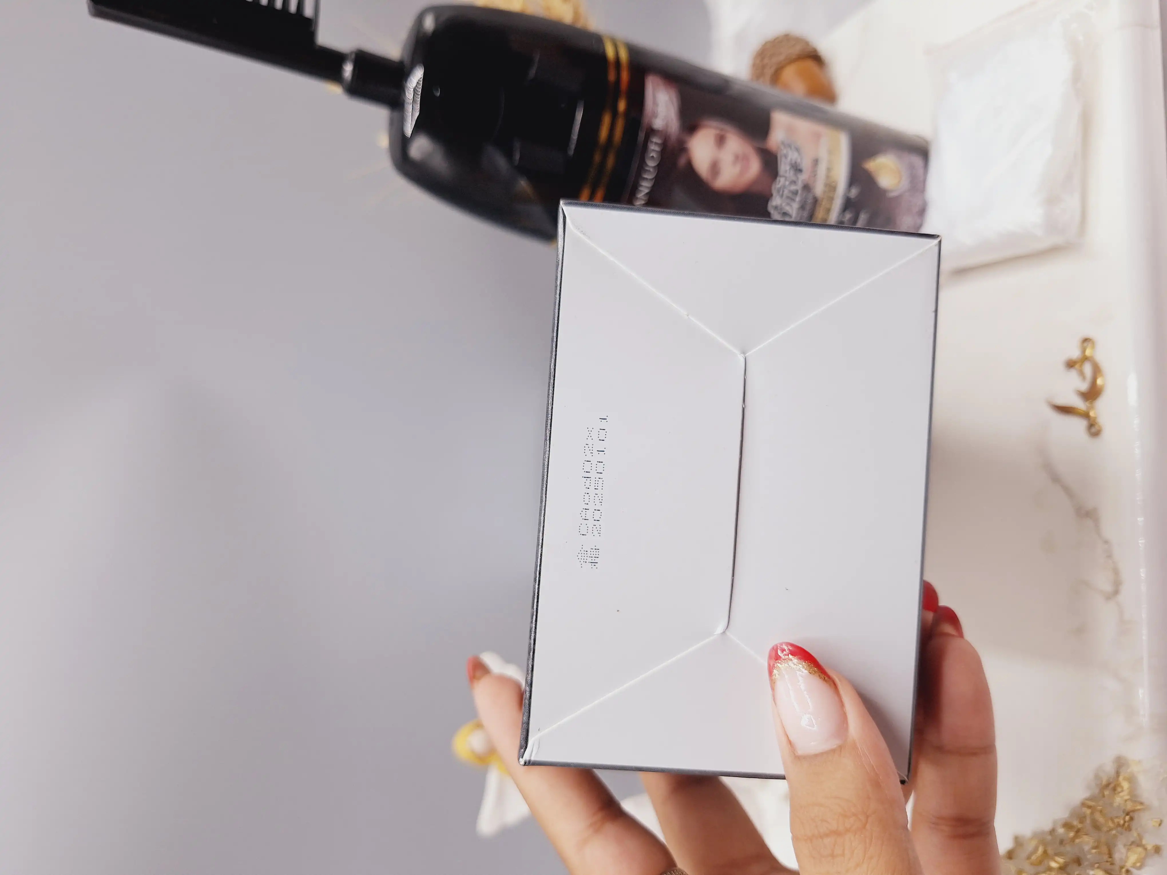 شانه رنگ مو (رنگ سیاه) حجم 400 گرم کاملا طبیعی و گیاهی برند ‏ZANLUOTI‏ برند 100251