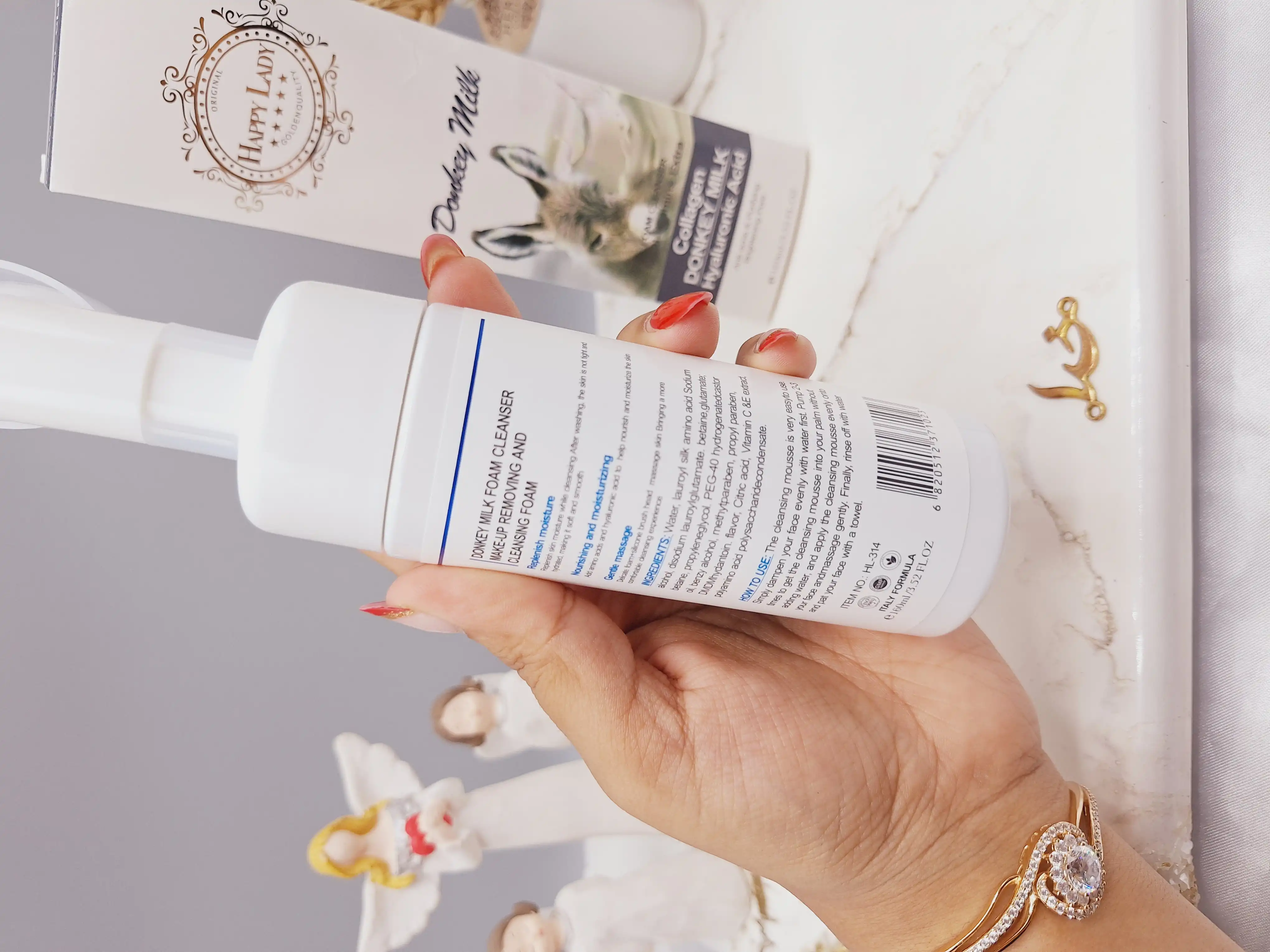 فوم شیر الاغ روشن کننده و بستن منافذ باز پوست برند هپی لیدی HAPPY LADY کد HL_314