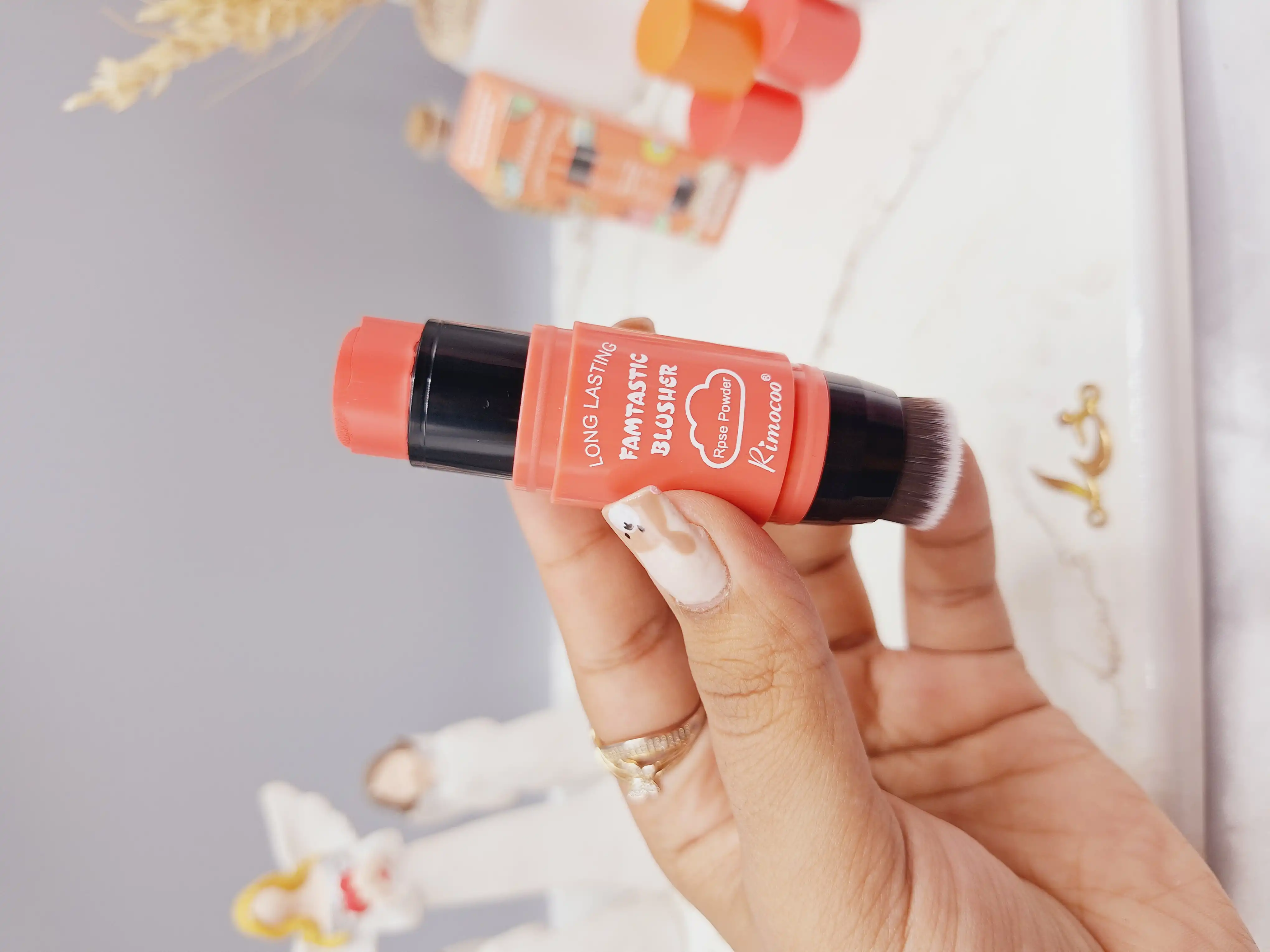 رژ گونه استیکی پرطرفدار با سر براش مخصوص برند ریمکو کد R1405