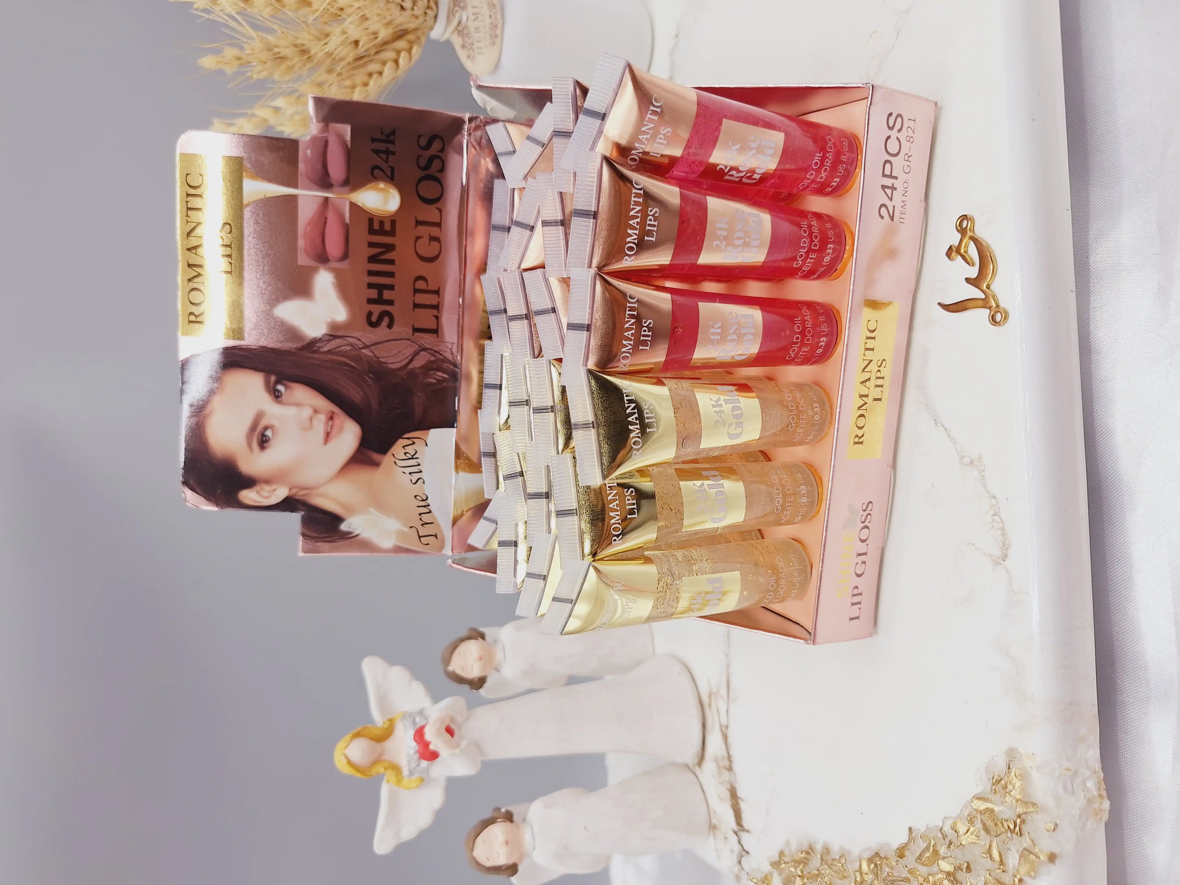 لیپ گلاس شاین دار فوق العاده خاص برند ویکتوریا سکرت کد GR-821