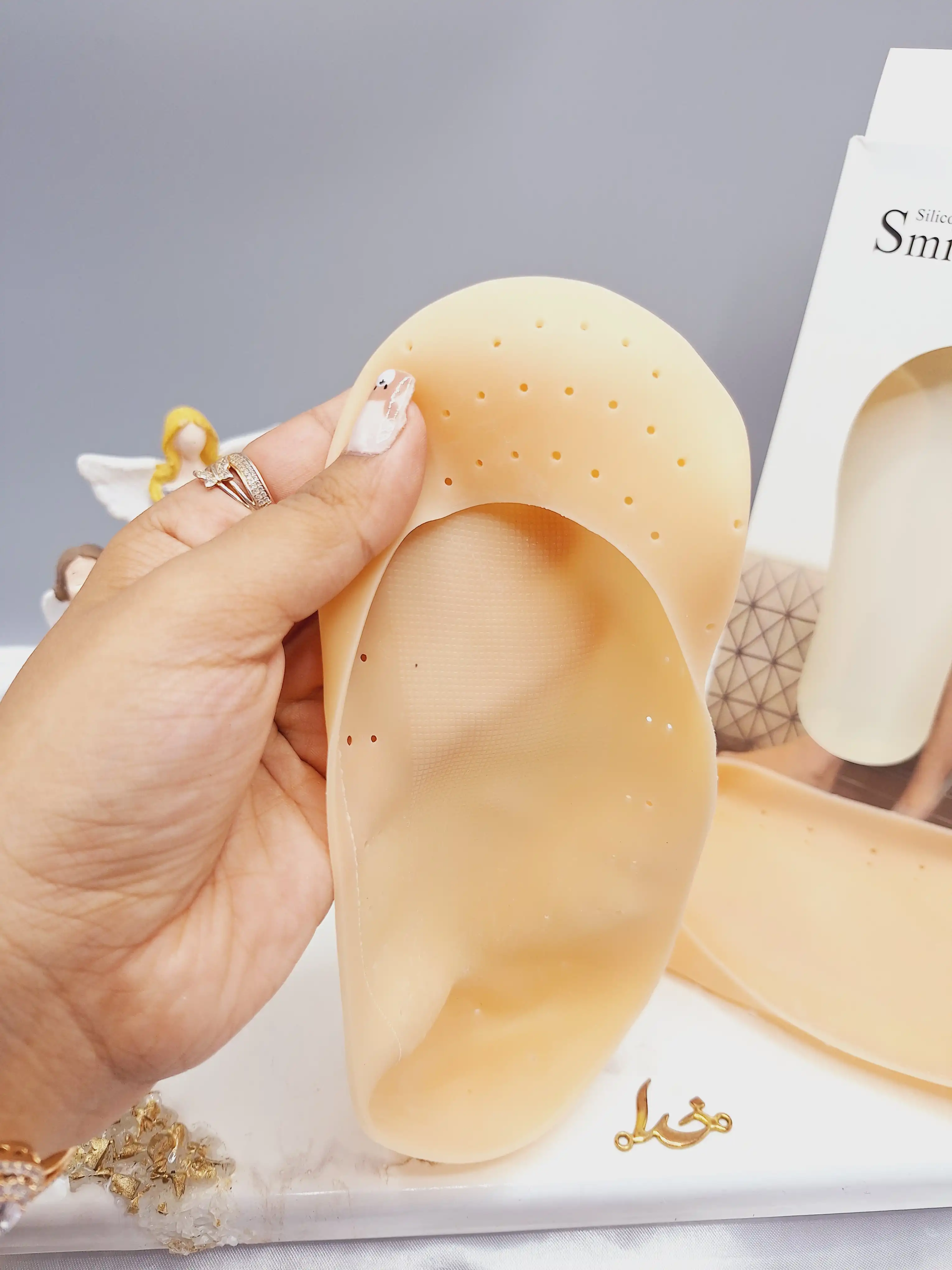جوراب سیلیکونی دارای مرطوب کننده پا و ضد میکروب برند silicone Smiling Foot کد HZ-2201
