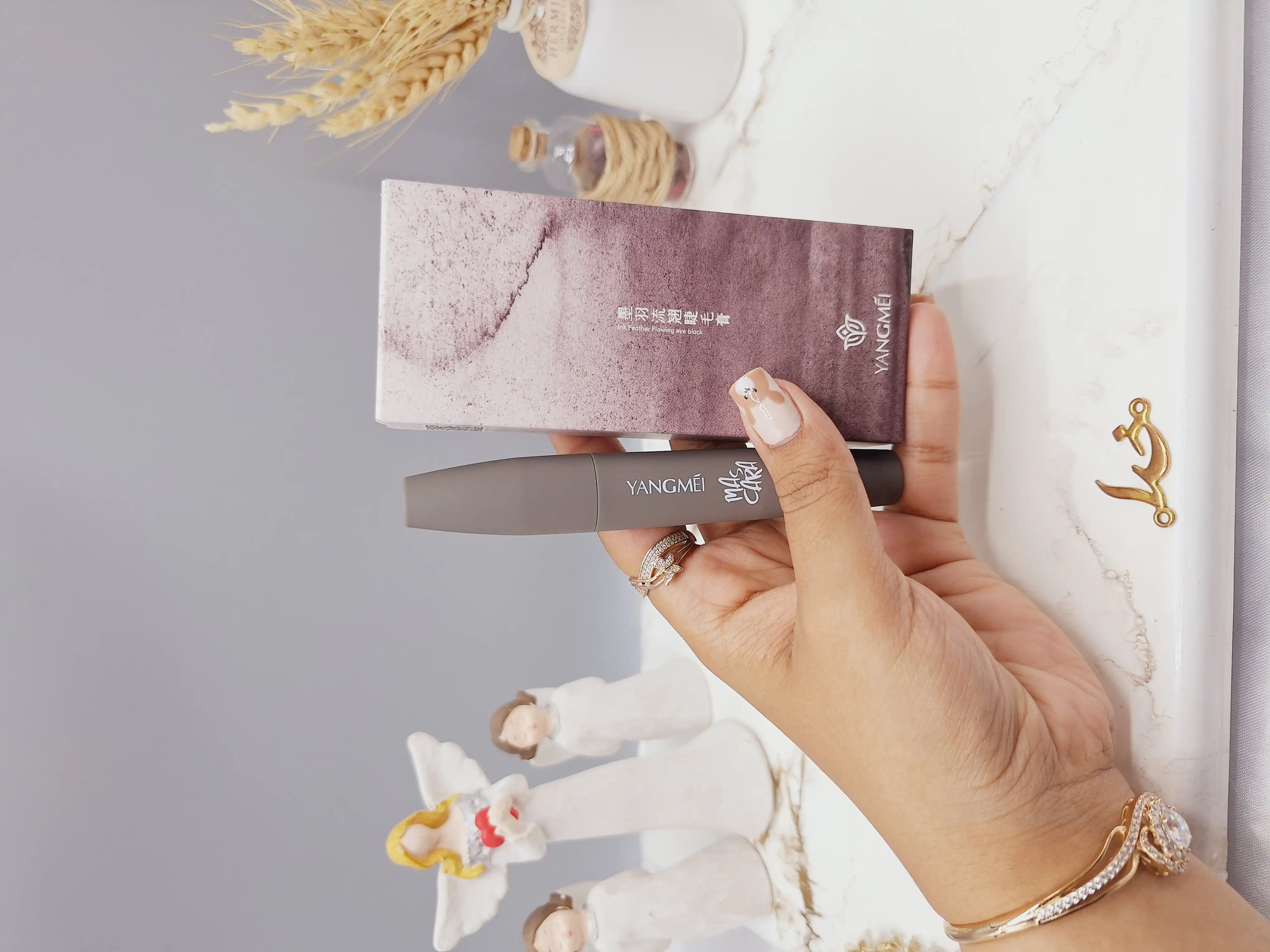 ریمل چشم ابریشمی برند یانگومی YANGMEI کارتن خاکستری کد 9483