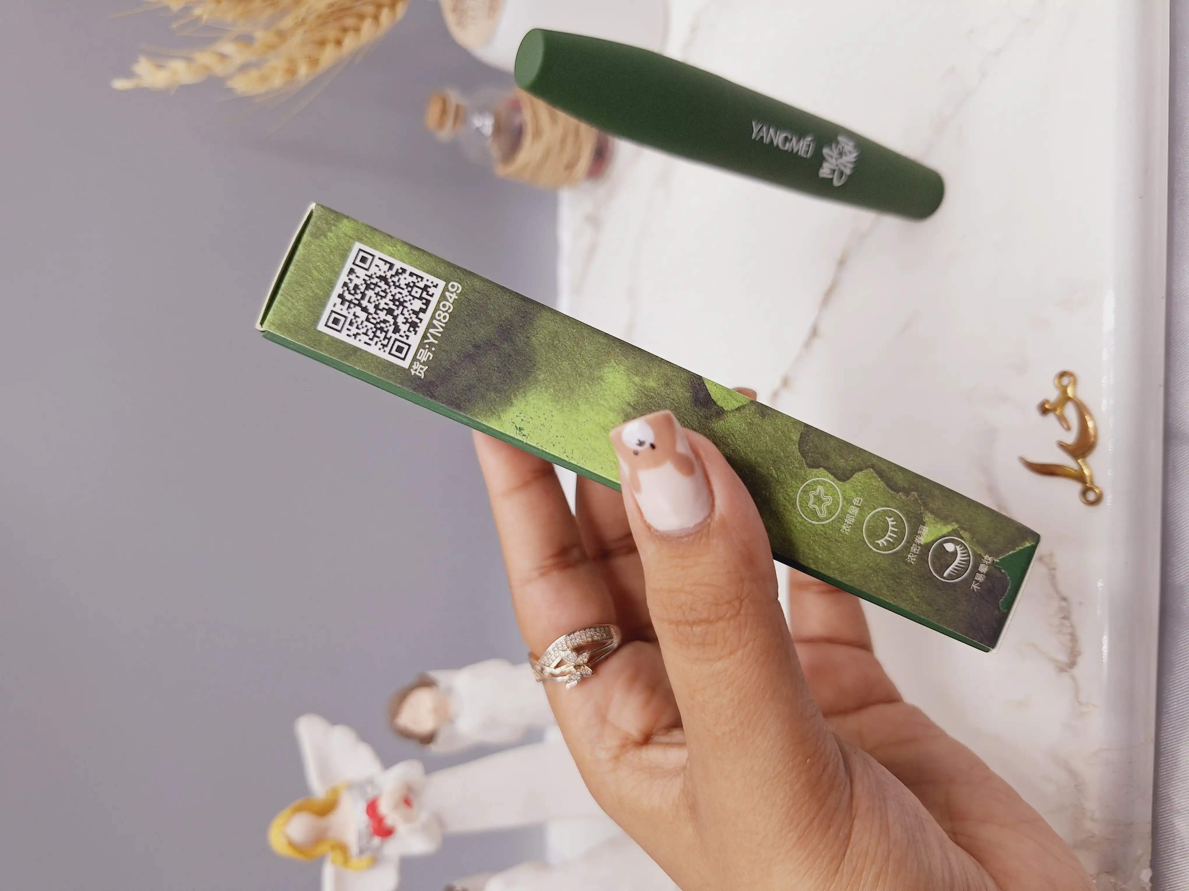 ریمل چشم ابریشمی برند یانگومی YANGMEI کارتن سبز کد 9490