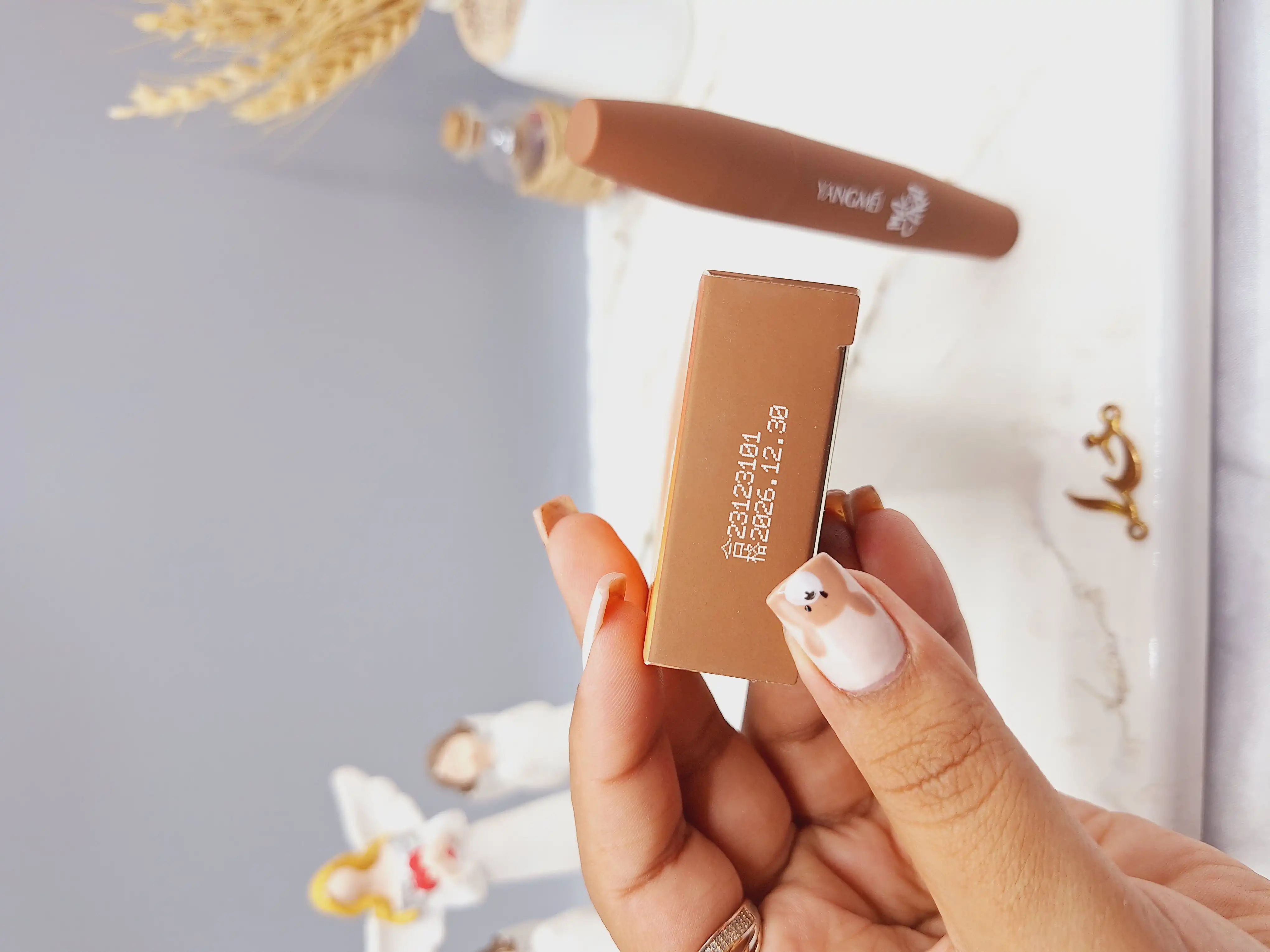 ریمل چشم ابریشمی برند یانگومی YANGMEI کارتن نارنجی کد 9506