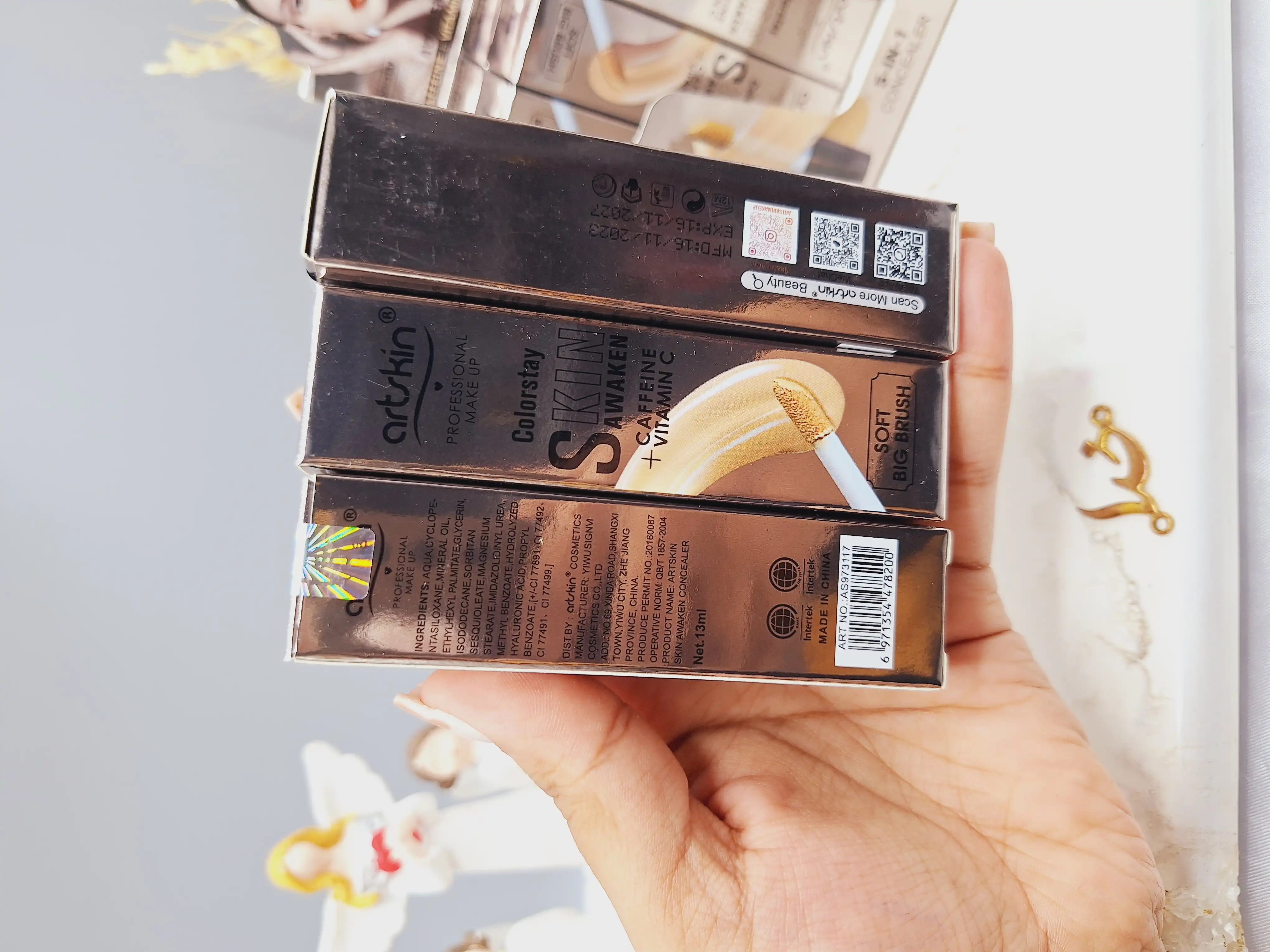 کانسيلر آرت اسکین مدل کافئین و ویتامین C‏ کد 8200