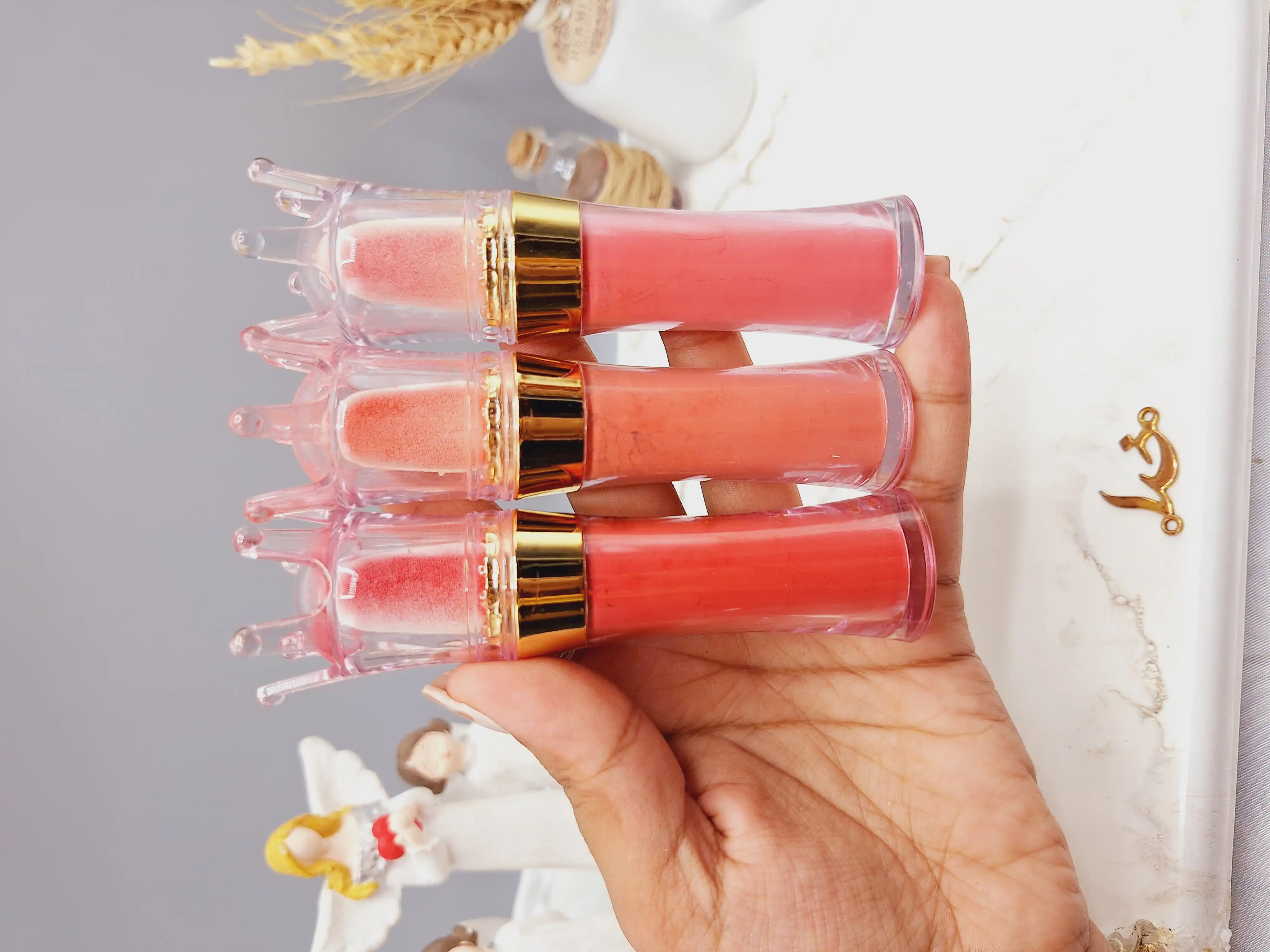 رژگونه پودری پد دار پرطرفدار برند RPK طرح تاج کد1129‌