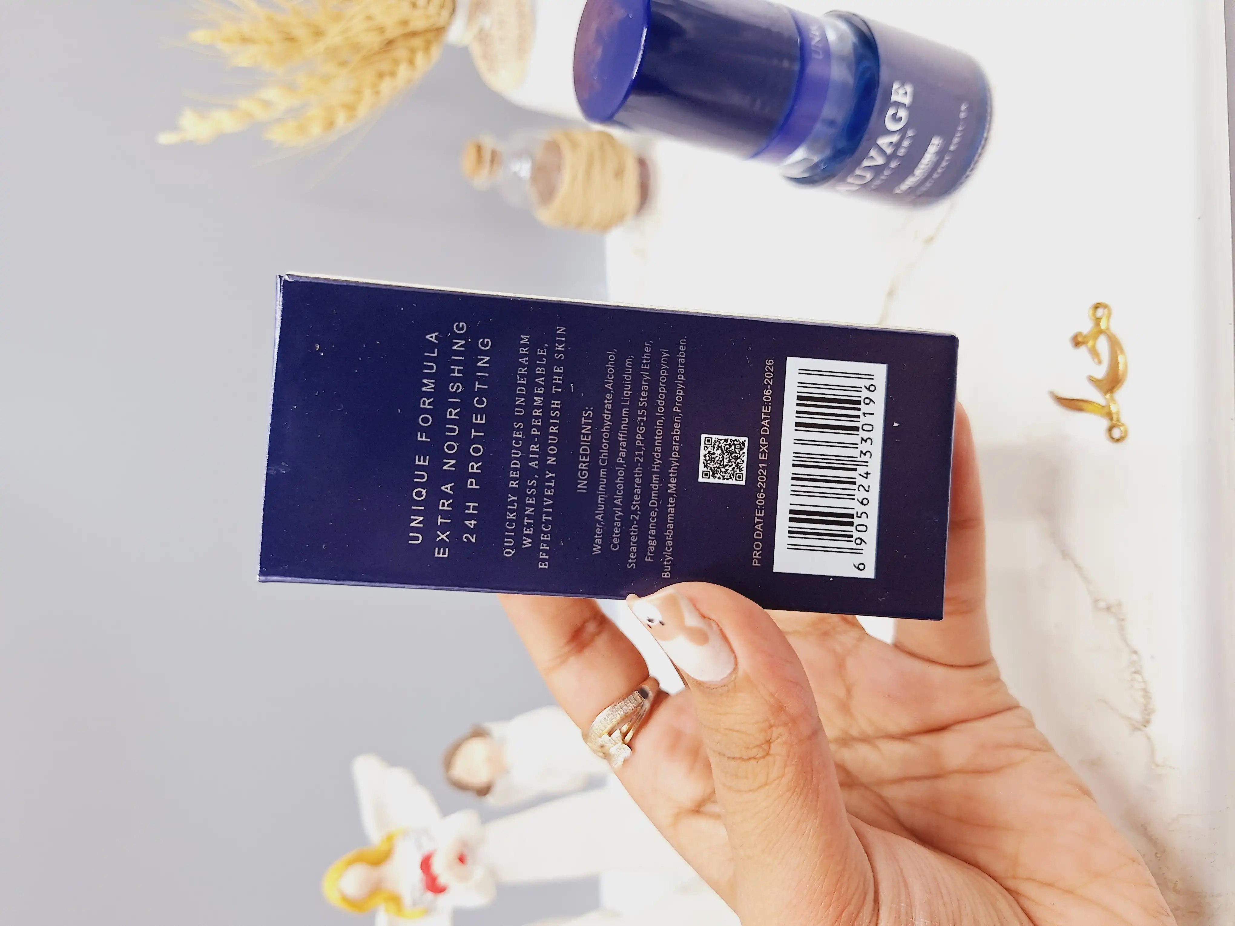 مام مردانه ضد تعریق و خوشبو مدل SAUVAGE برند تایلامی کد 0196