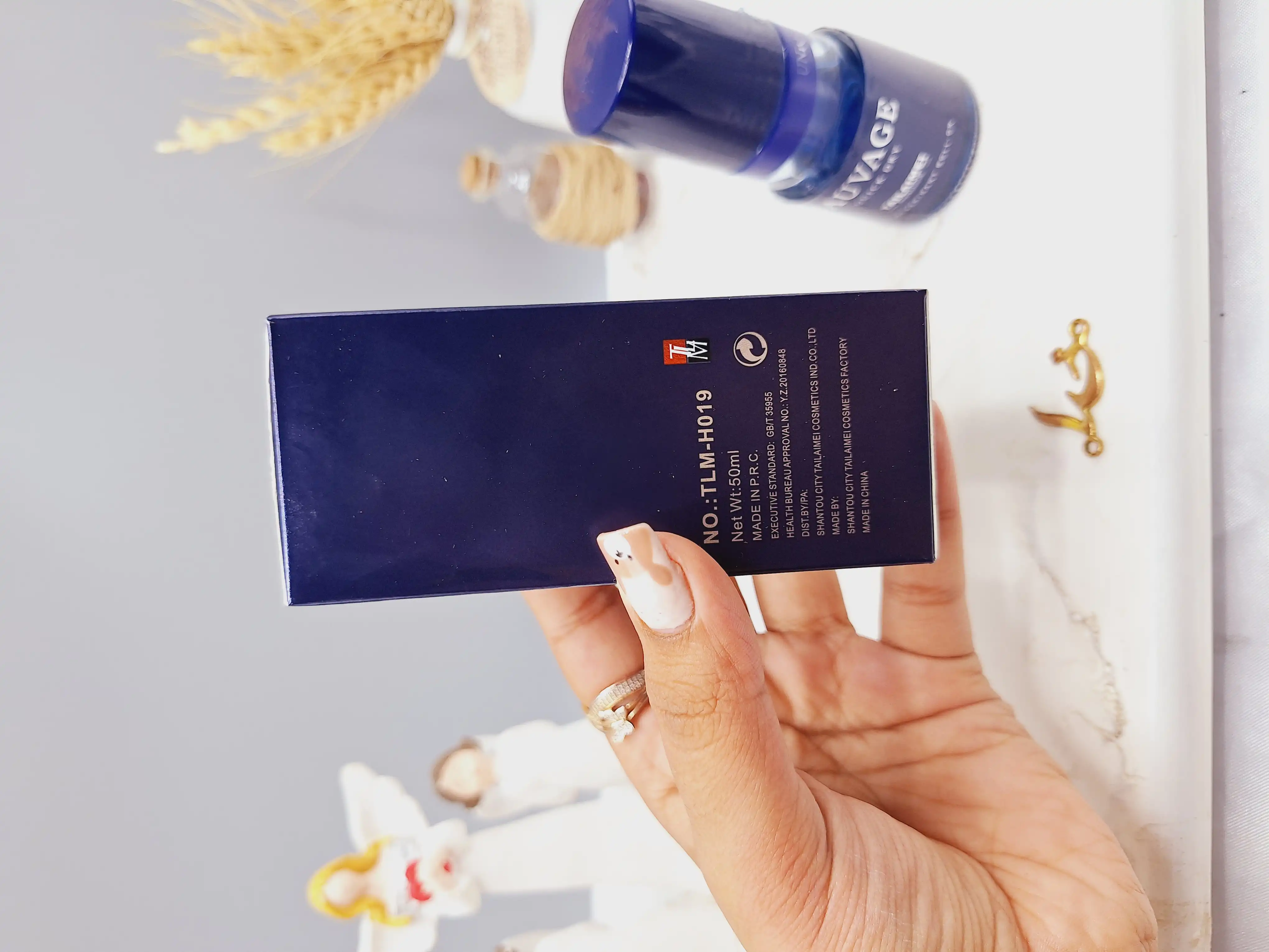 مام مردانه ضد تعریق و خوشبو مدل SAUVAGE برند تایلامی کد 0196