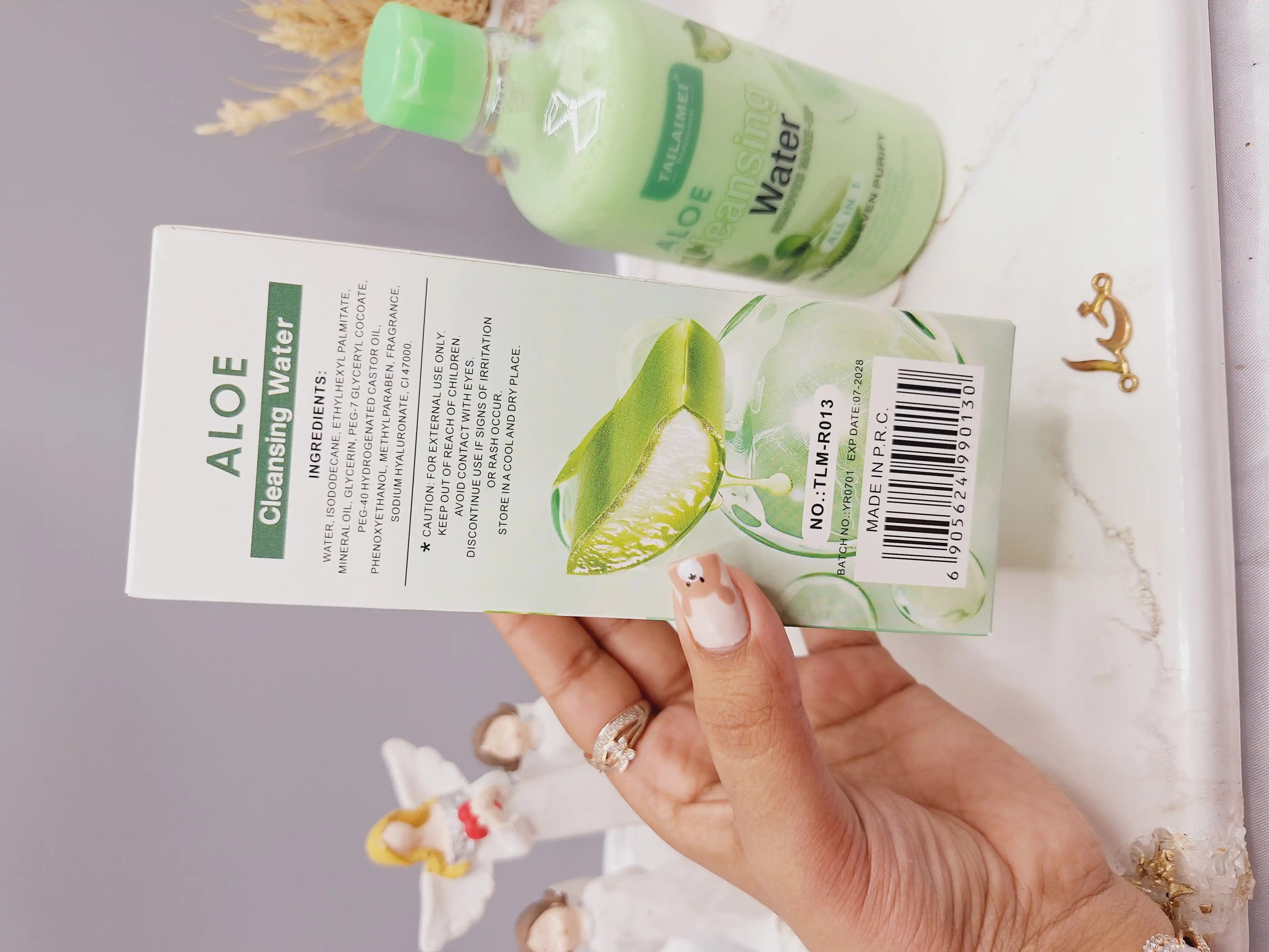 محلول آرایش پاک کن دو فاز آلوئه ورا تایلامی TAILAIMEI کد R013