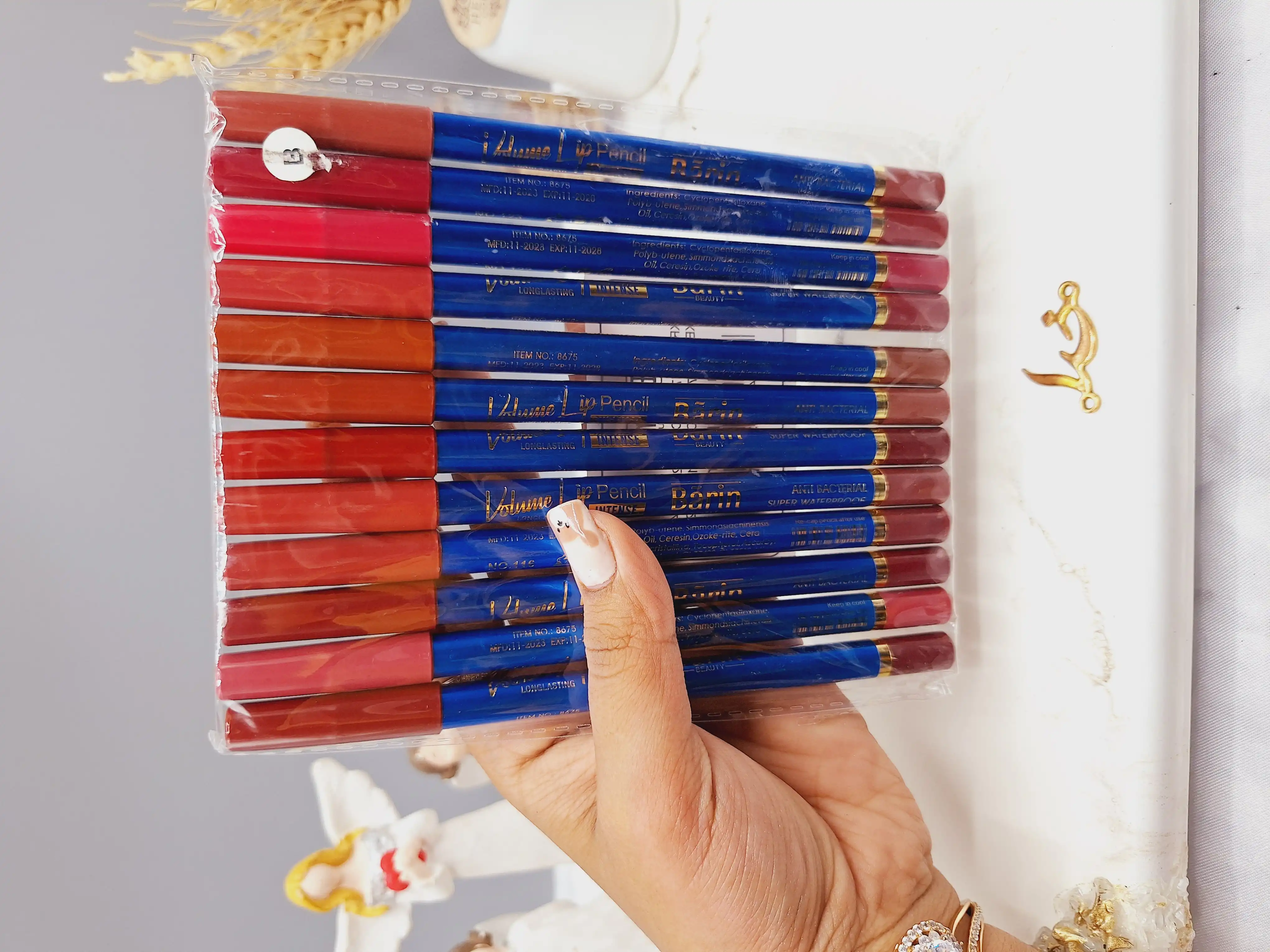 پک 12تایی خط لب مدادی Barin کد B