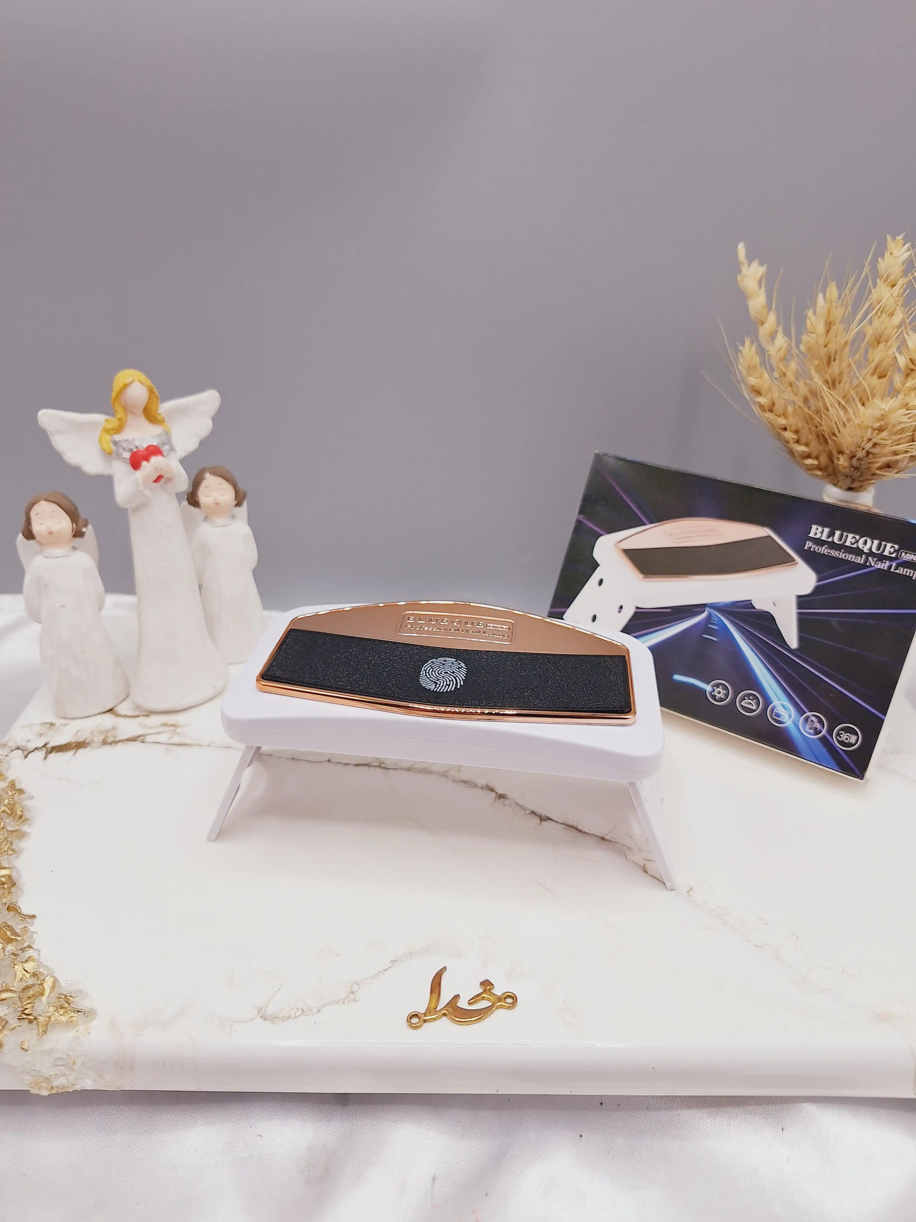 دستگاه یو وی ناخن دارای پایه نگهدارنده برند BLUEQUE