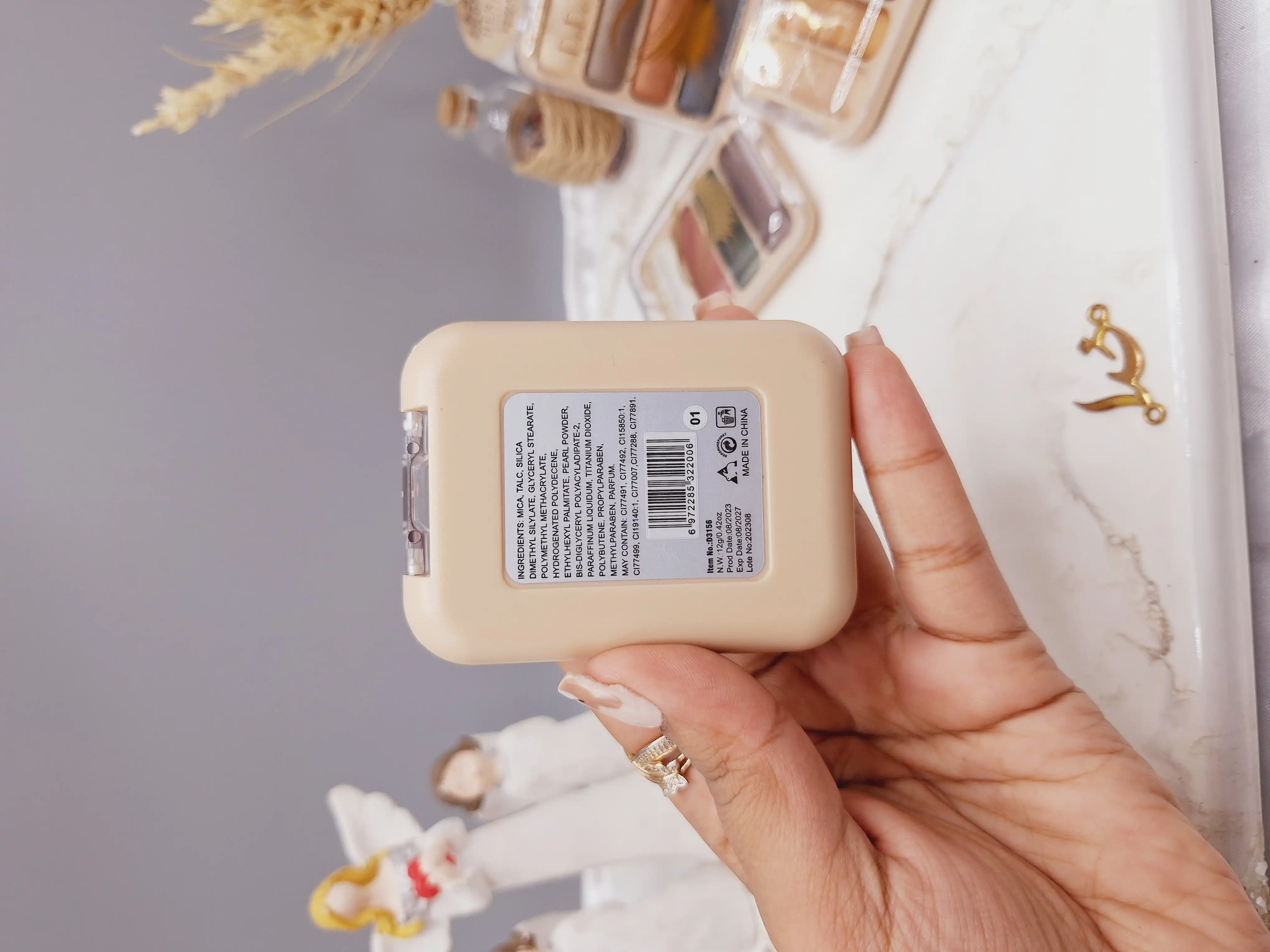 سایه 4رنگ شاین دار برندD.Do Girl کدD3156