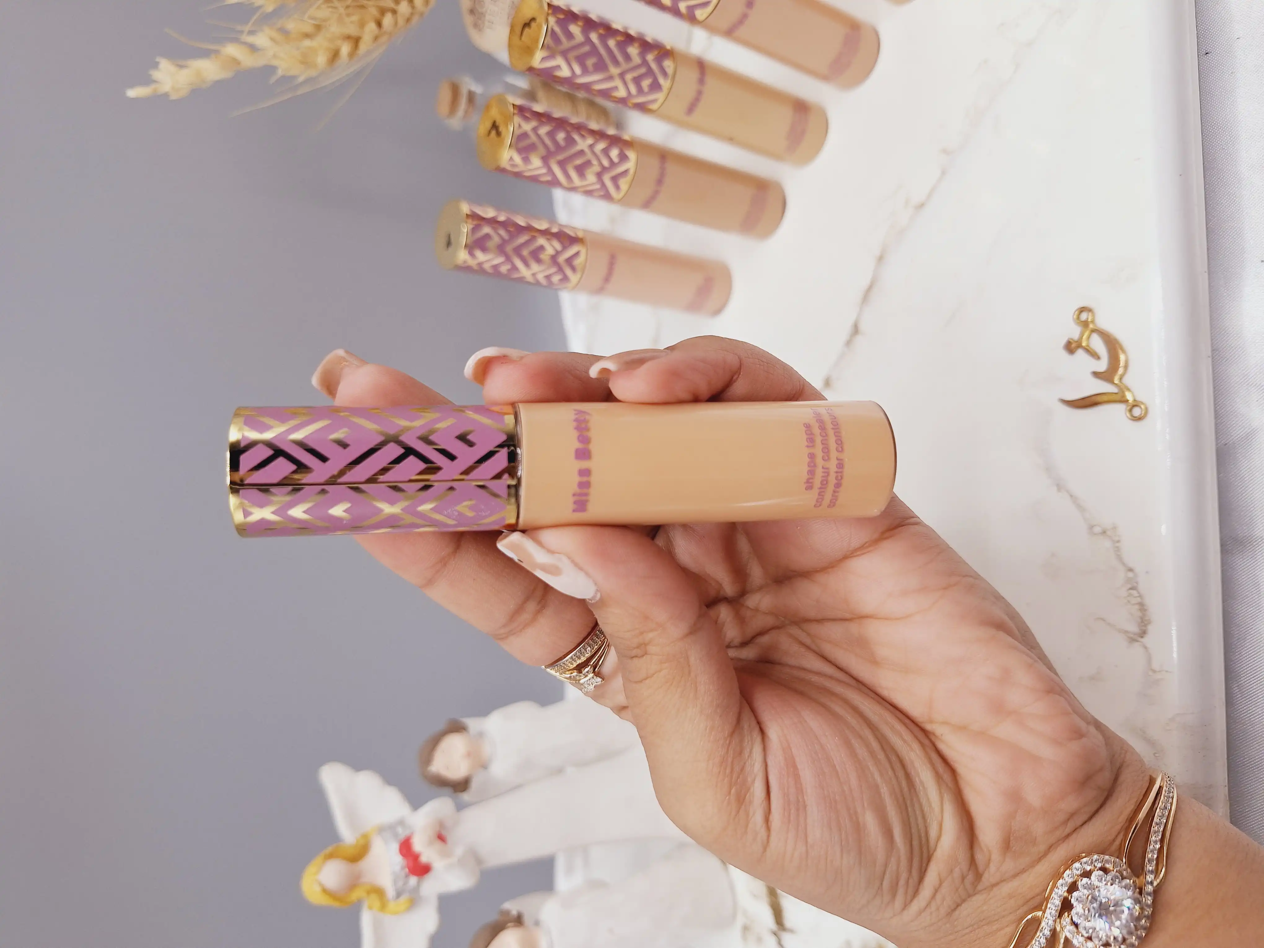 کانسیلرزیرچشم برند میس بیوتی MissBetty مناسب پوشانندگی عیوب صورت کدL1145