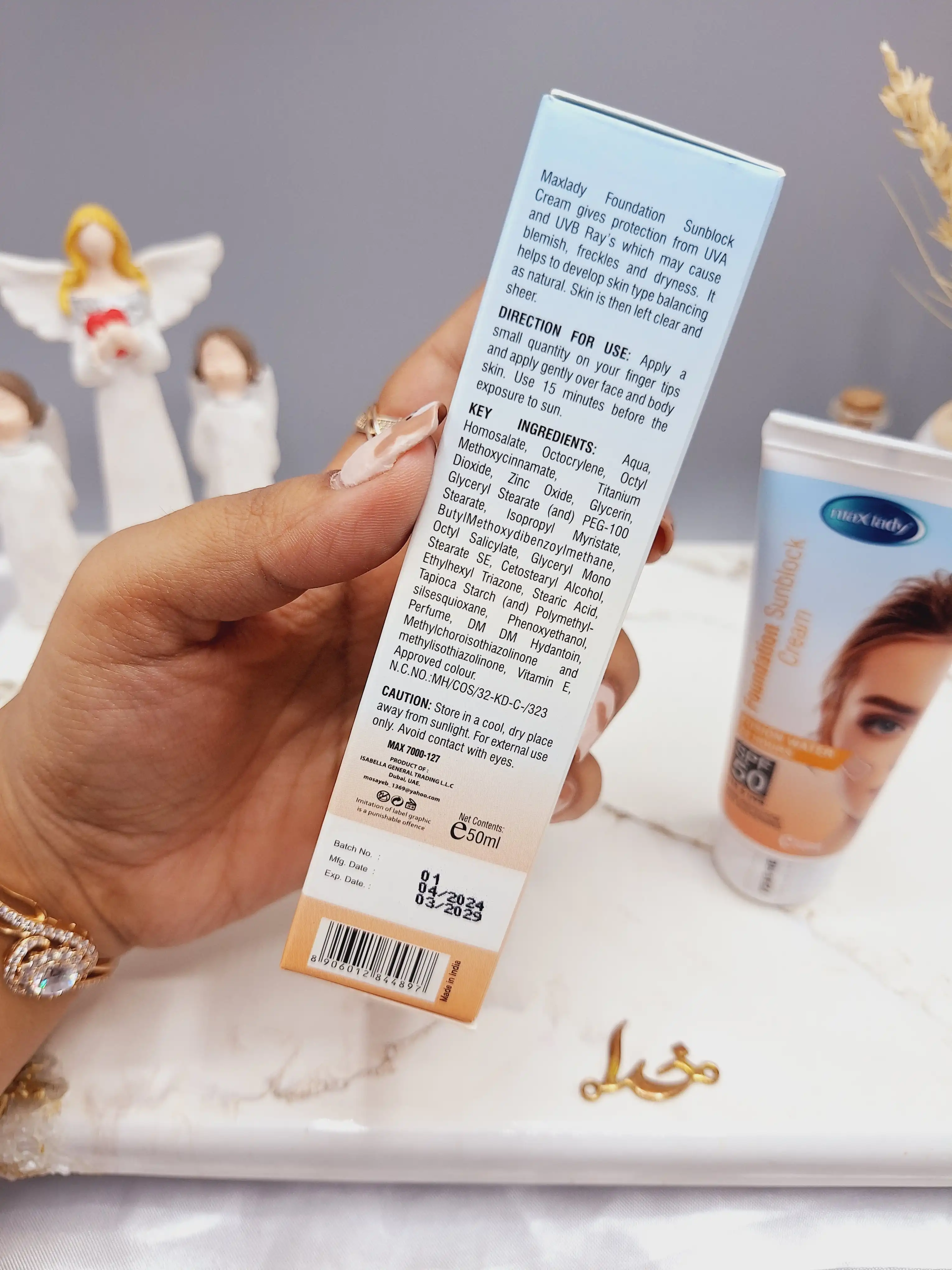 کرم ضد آفتاب پایه فیوژن آب 24 ساعته مکس لیدی حجم 50ml کد 4910