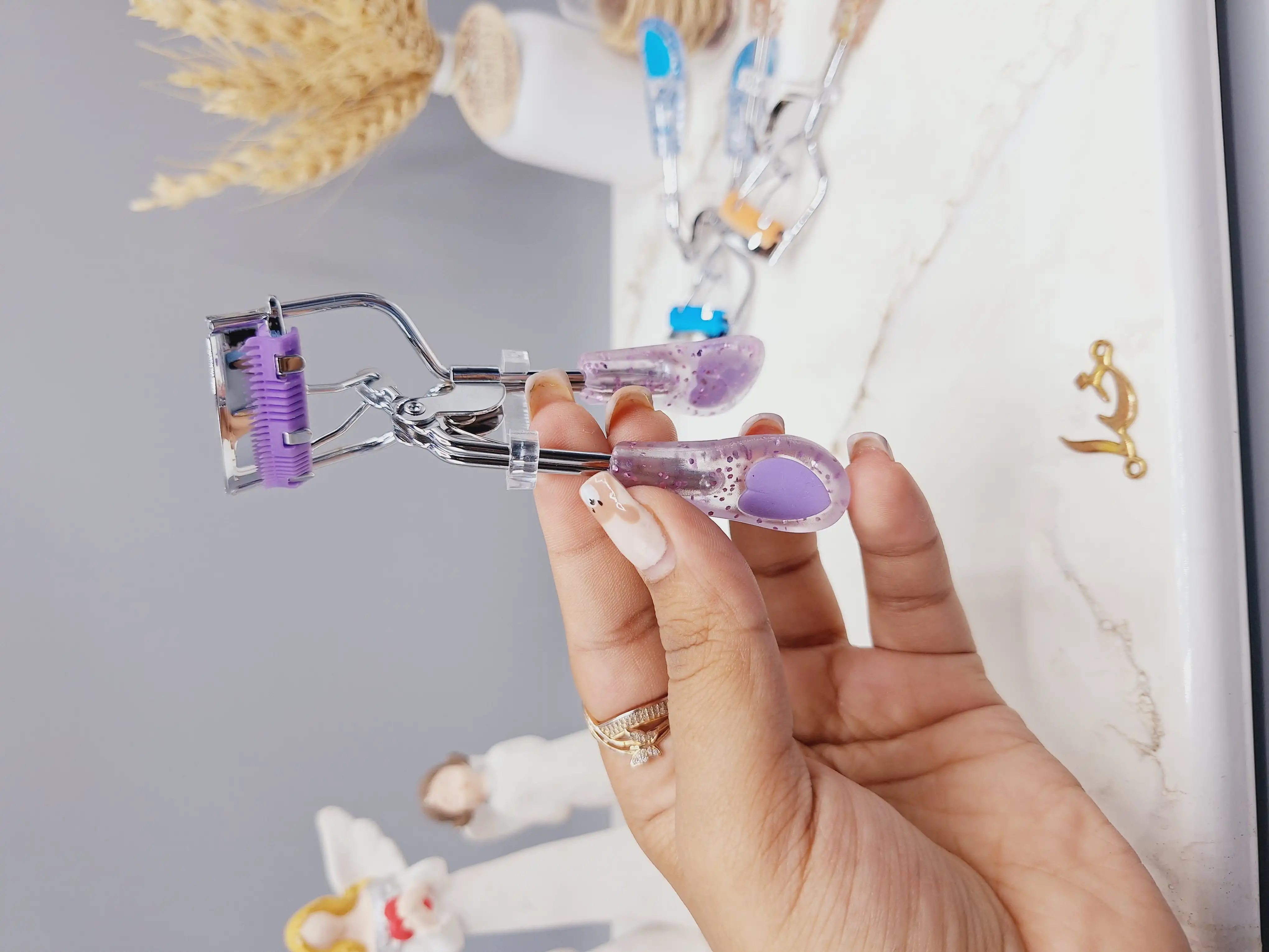 فرمژه شانه دار طرح قلب شیشه ای