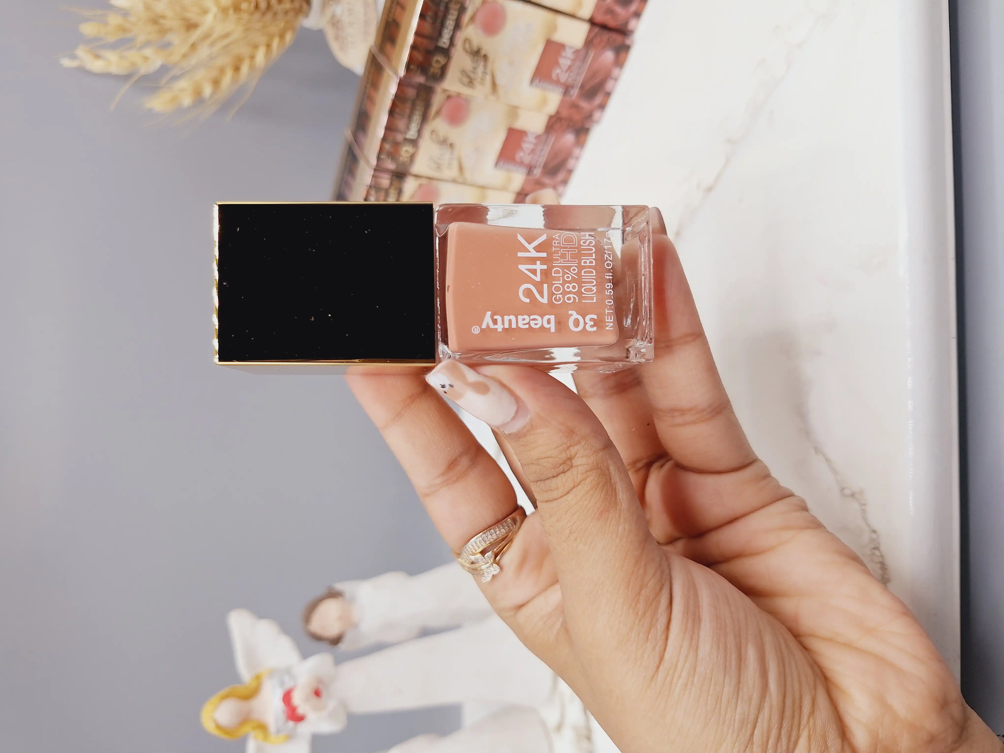 رژگونه مایع زیبای طلای 24 عیار برند 3Q‏ بیوتی کد BL_8553