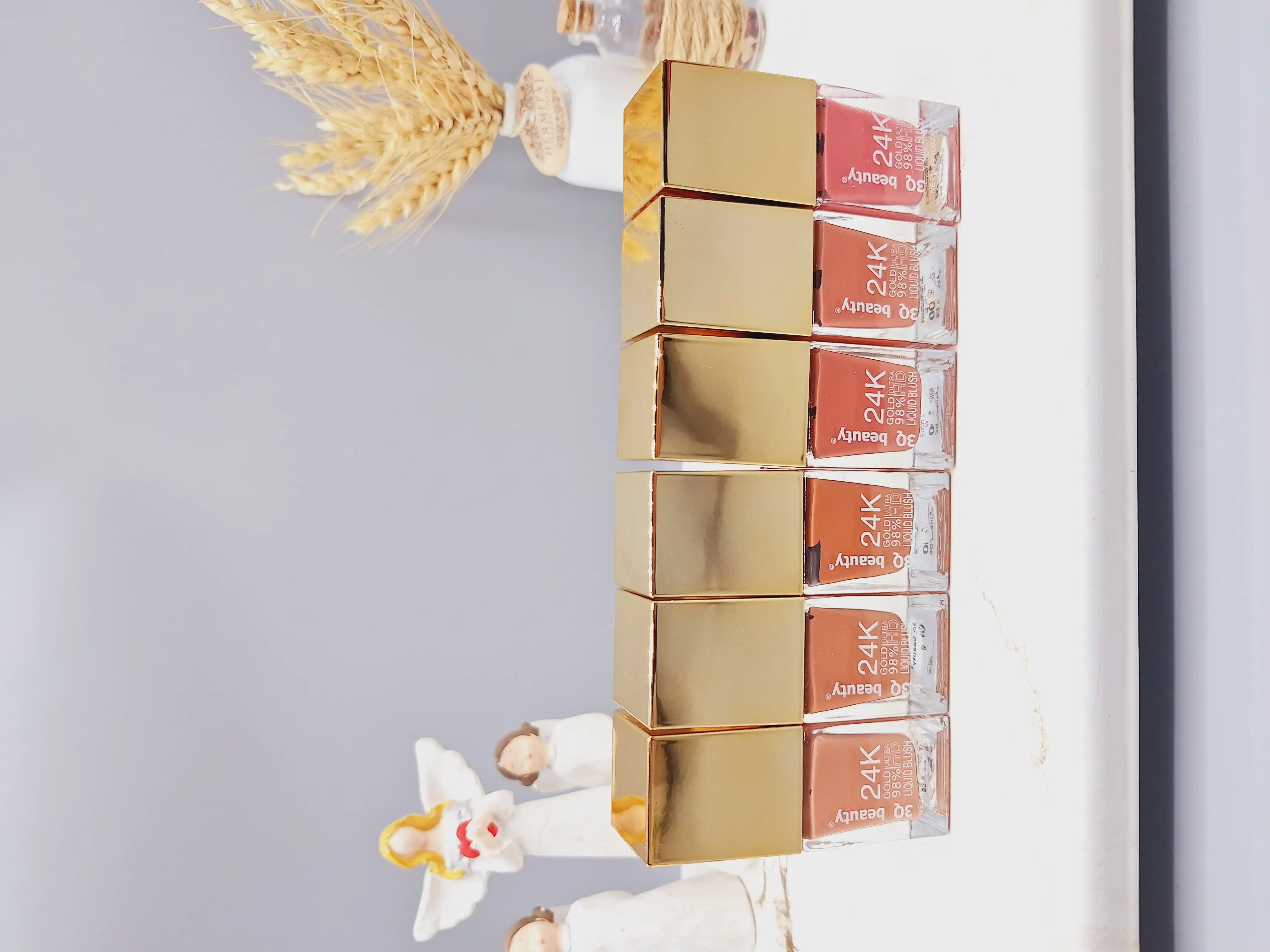 رژگونه مایع زیبای طلای 24 عیار برند 3Q‏ بیوتی کد BL_8553