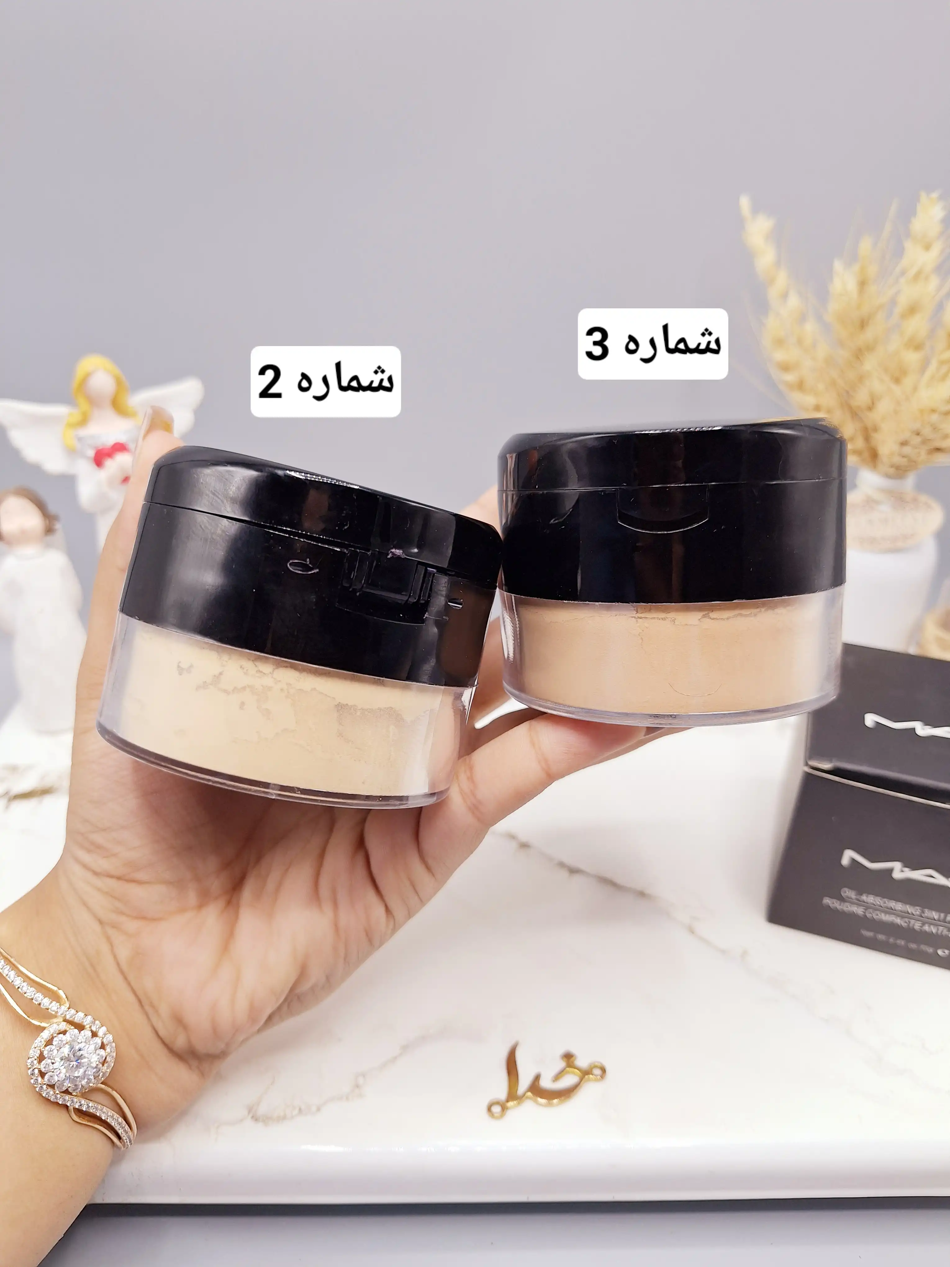 پودر فیکس سه طبقه به همراه پنکک خشک و چرب برند مک کارتن مشکی کد  2706B