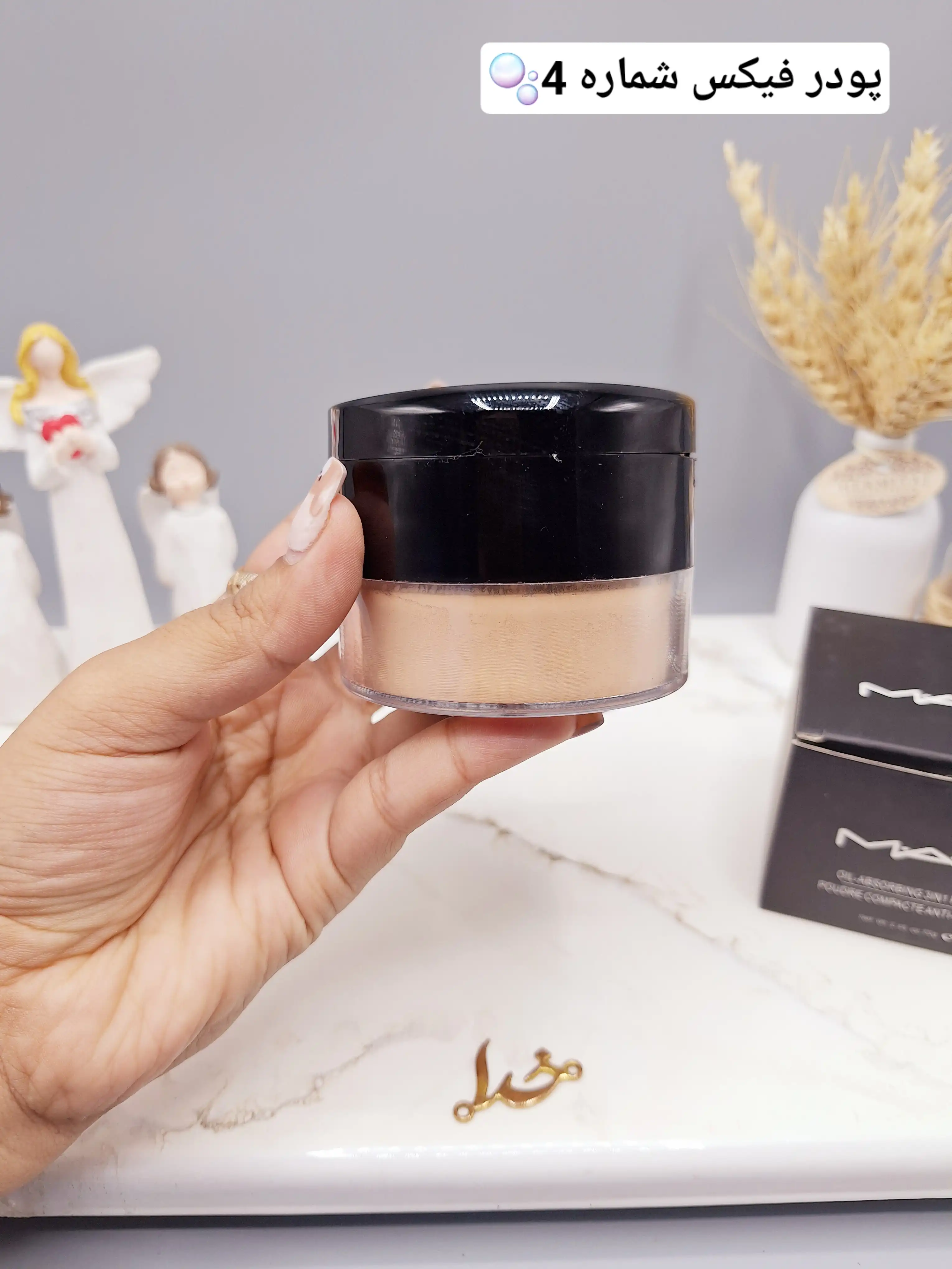 پودر فیکس سه طبقه به همراه پنکک خشک و چرب برند مک کارتن مشکی کد  2706B