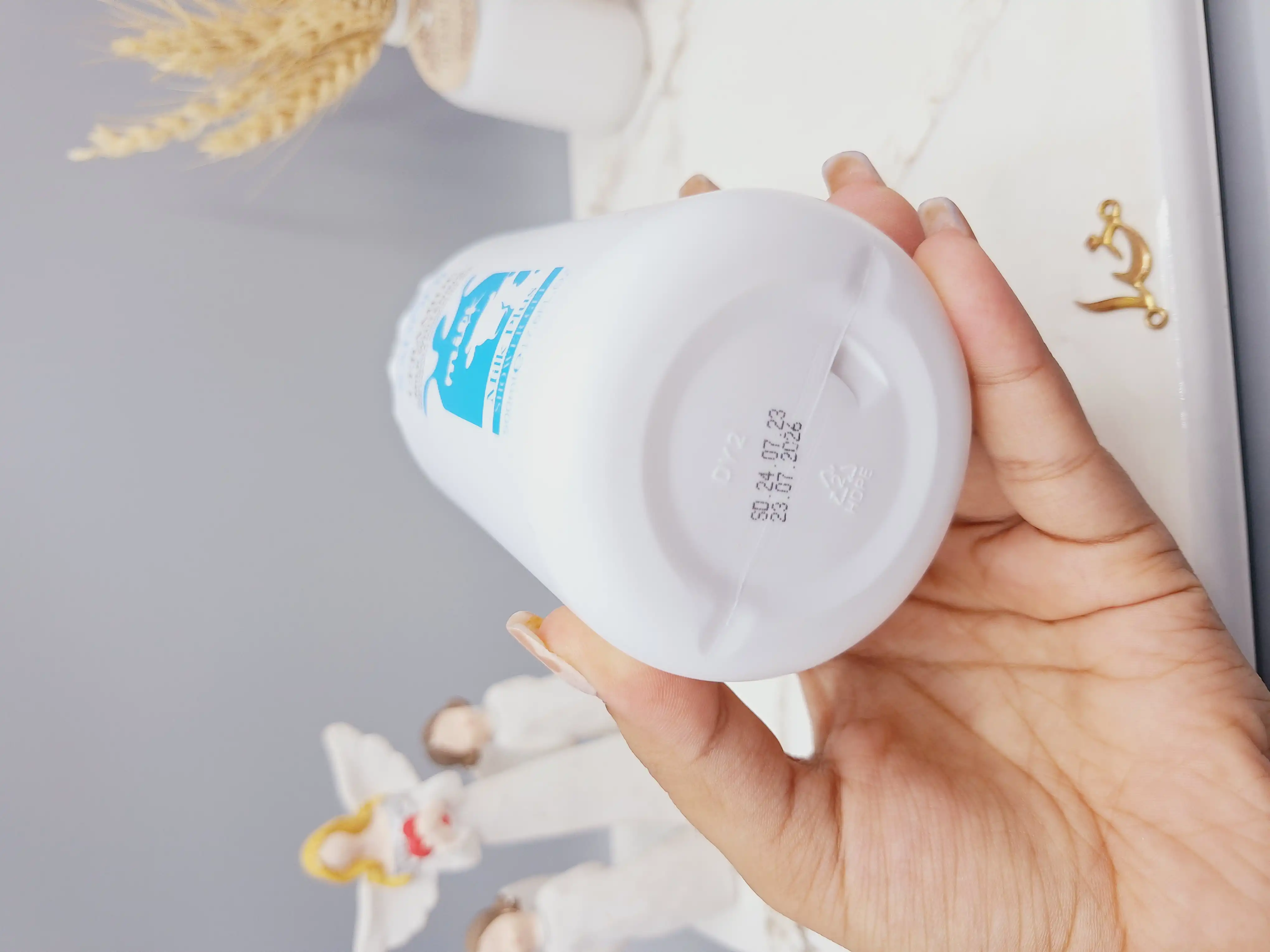 شامپو بدن 500 میل رایحه شیر وانیل برند Sadoer‏ کد SD88555