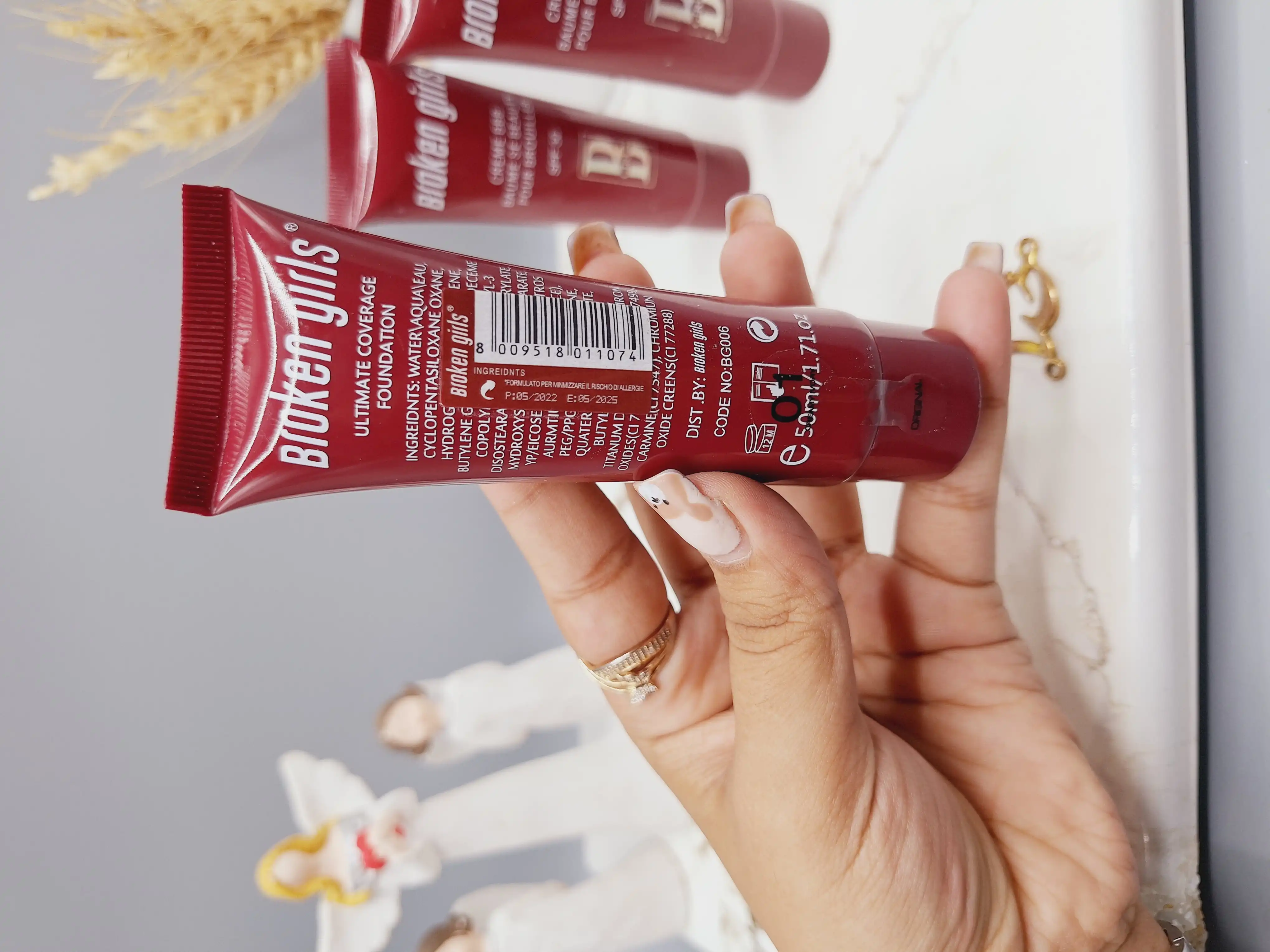 کرم پودر تیوپی بروکن گرلز کد BH006