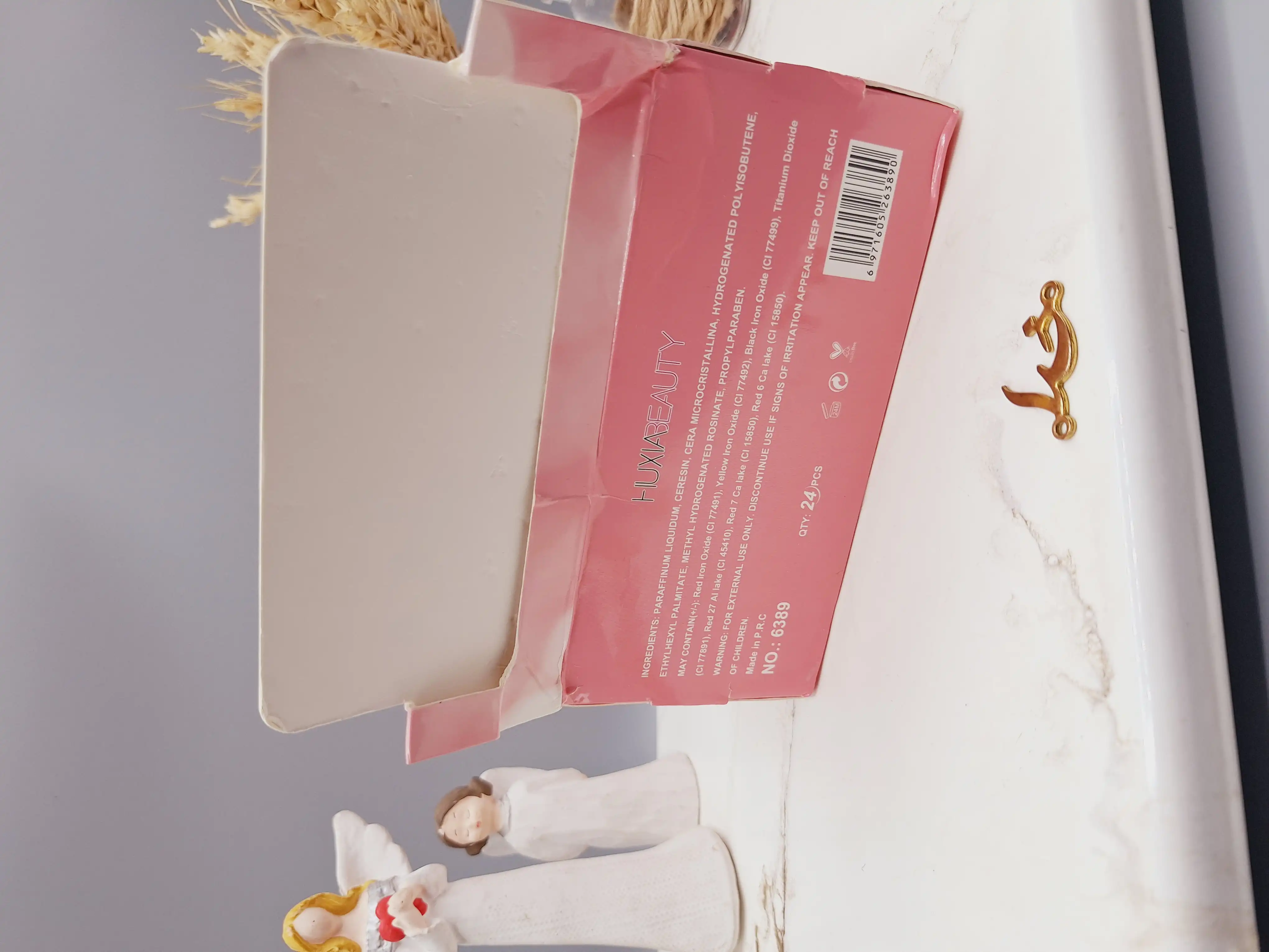 رژ جامد خوش رنگ و کیوت طرح گربه رنگبندی رندم