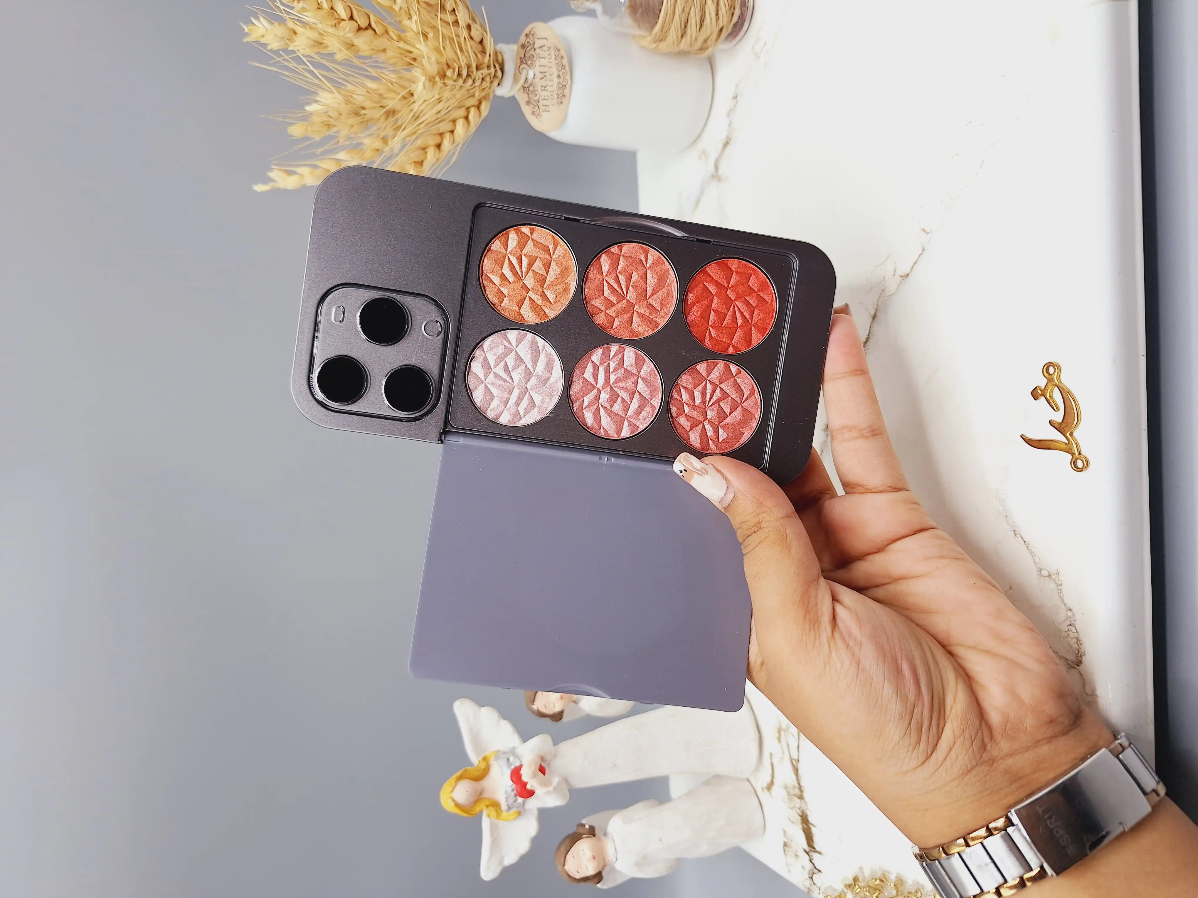 پالت رژ گونه و هایلایتر طرح آیفونی کد 2198B