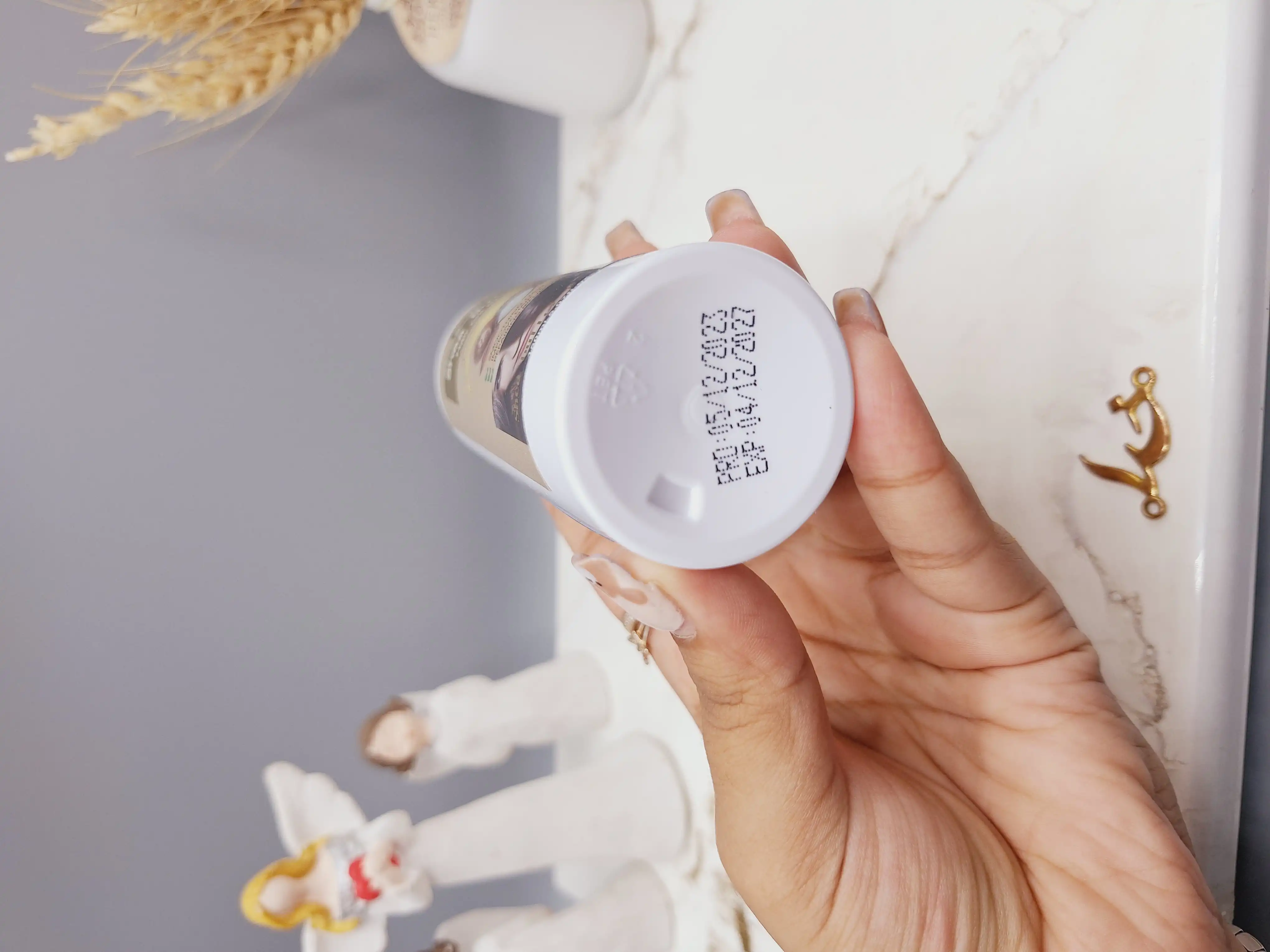 اسپری مو کره شیا مناسب برای درخشان کننده و صاف کنندگی مو برند Potosolo کد p-8009