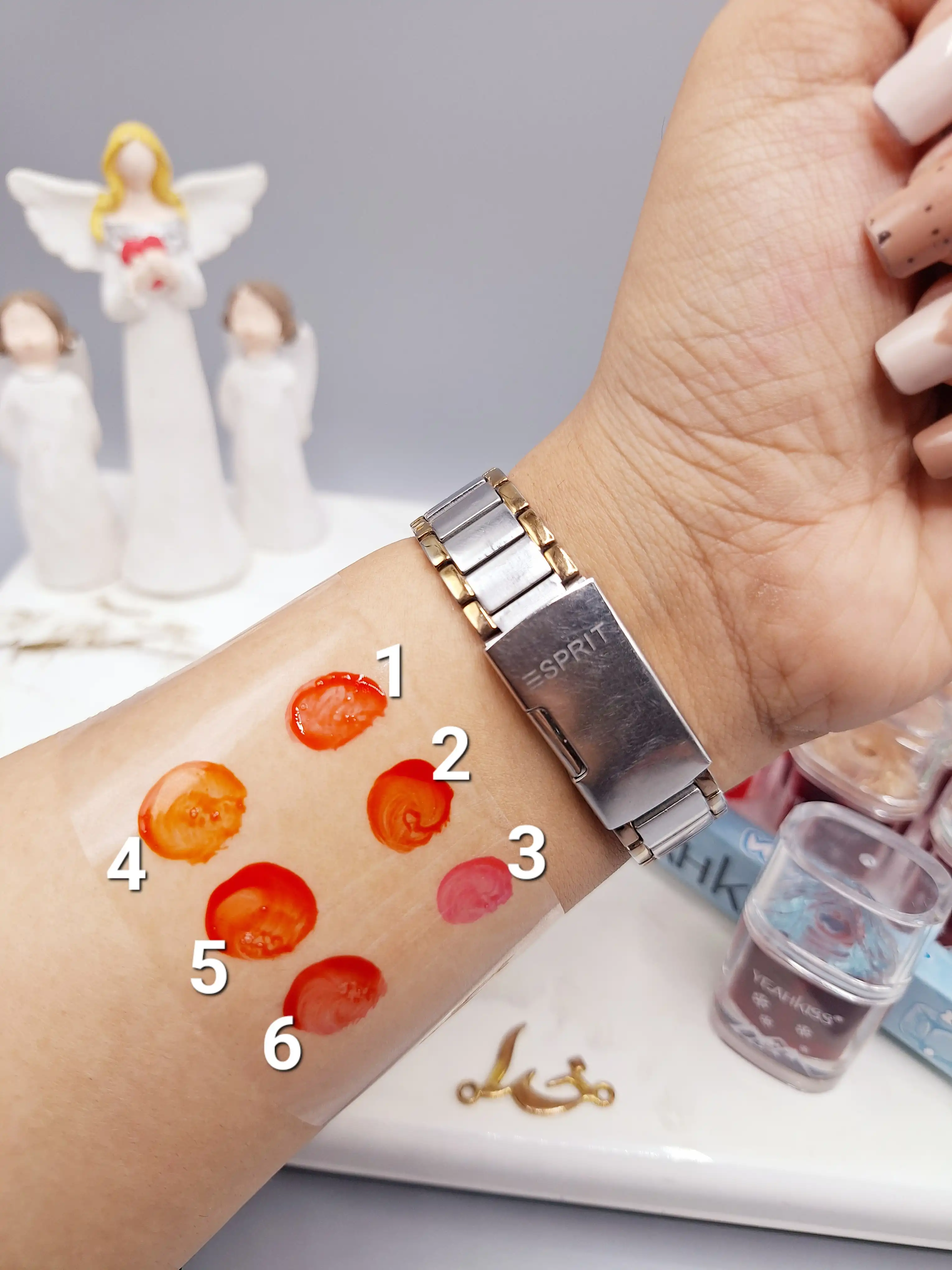 تینت لب زیبایی کوه یخ برند YEAHKISS کد 1022