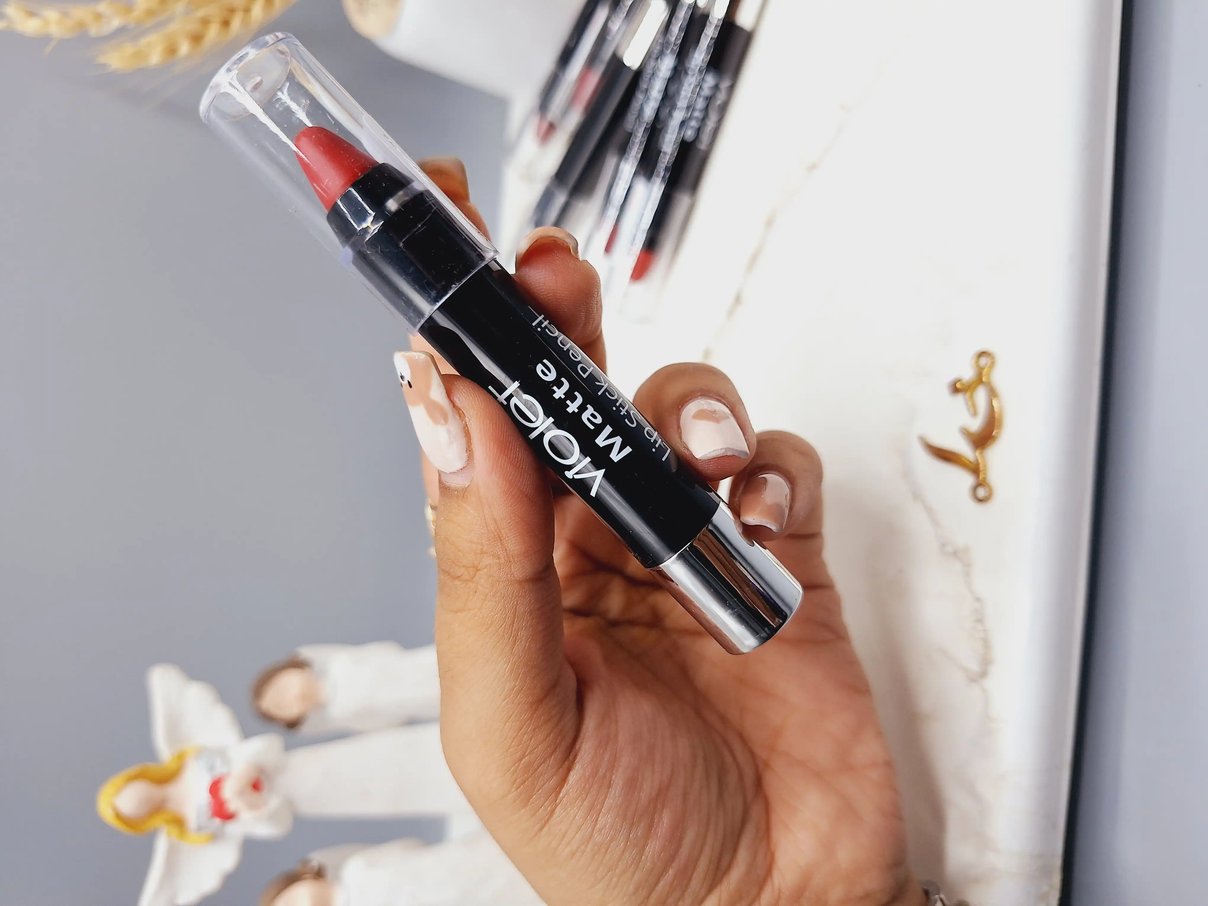 پک 6 تایی رژ جامد مدل پیچی برند ویولت کد 2304