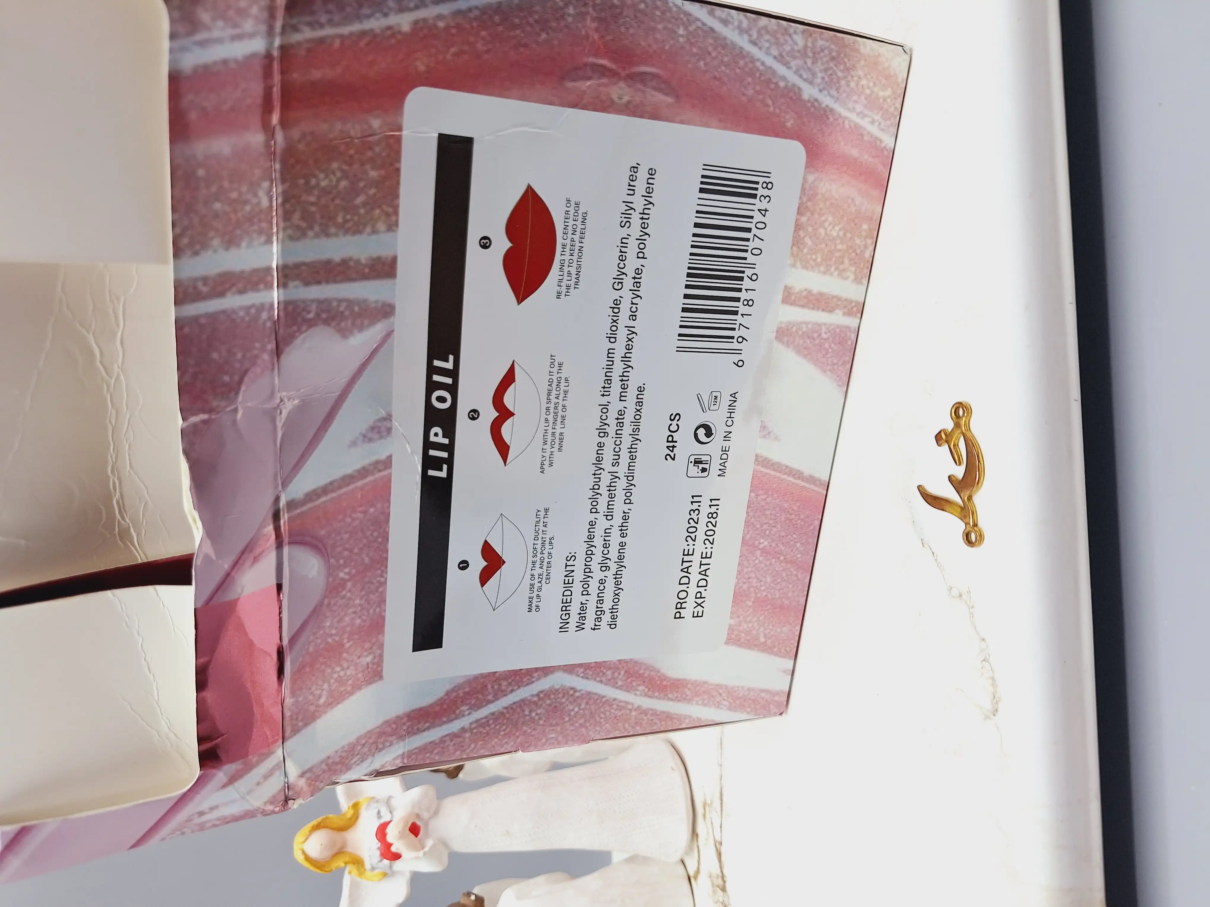 لیپ گلاس شاین دار طرح پیچک سر الماسی برند VICTORY STORY کد 1227