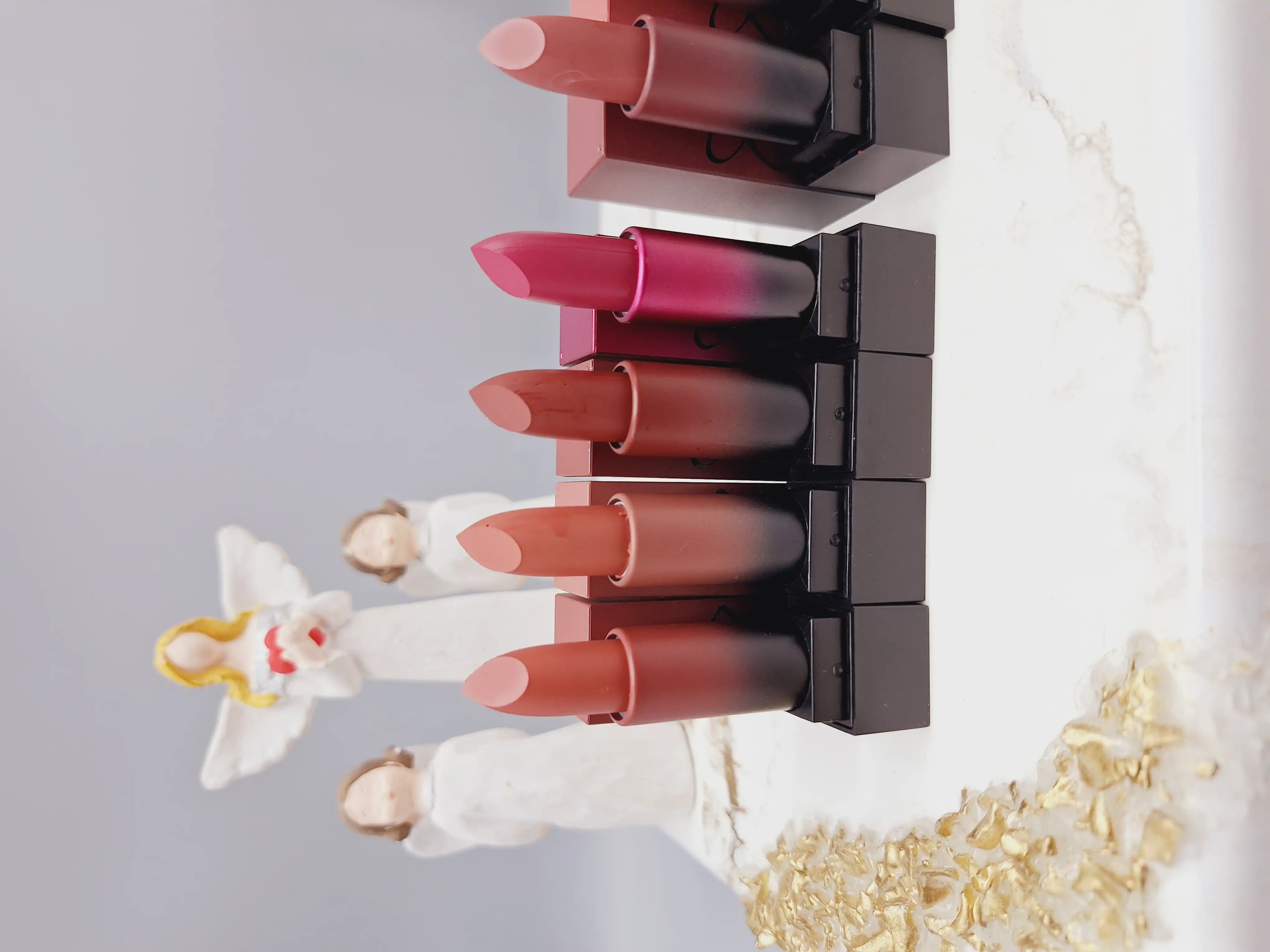 پک 12 تایی رژ لب جامد هدا بیوتی HUDA BEAUTY کد 859