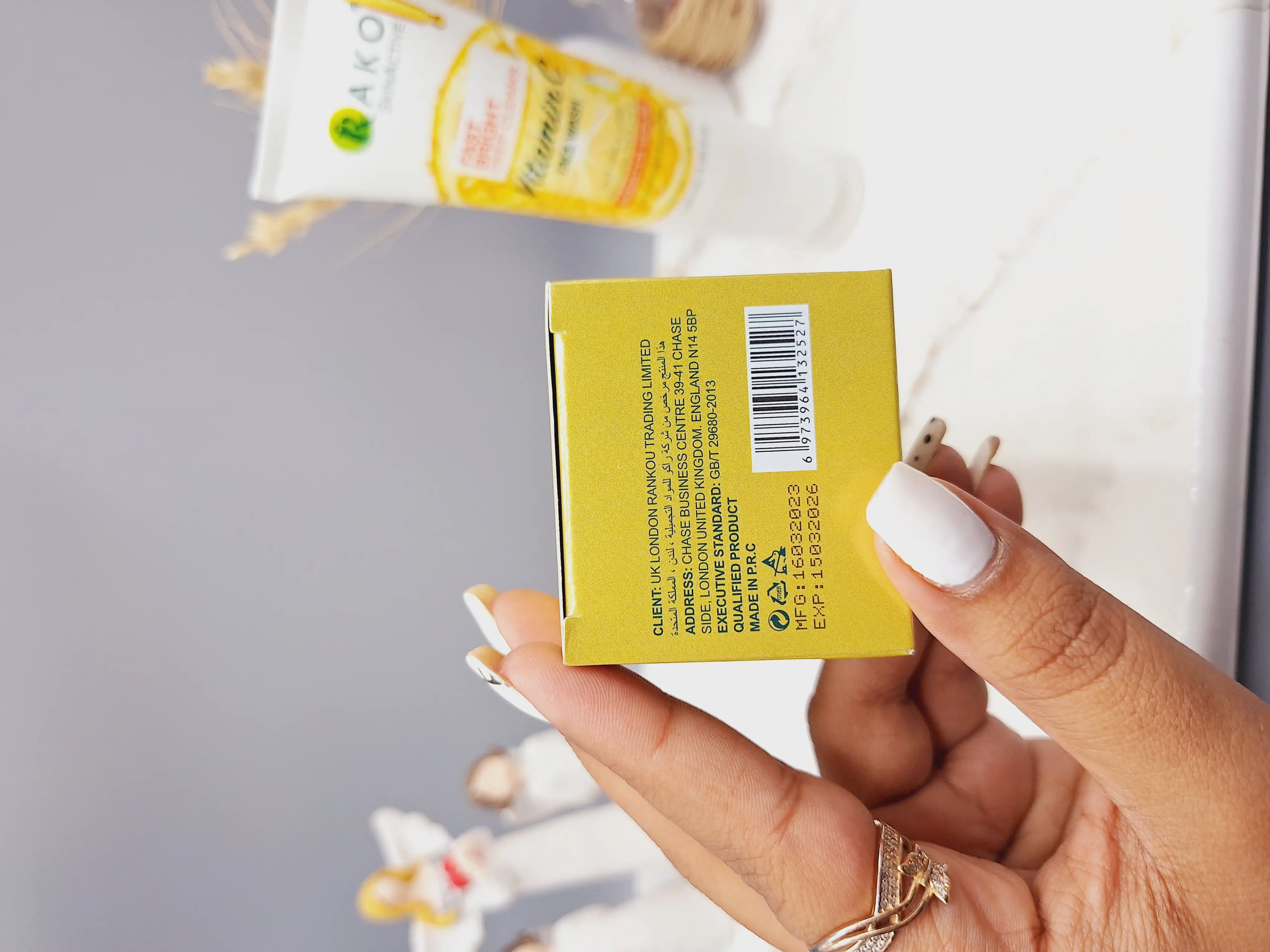 فوم براش دار سفیدکننده و تمیز کننده عمیق پوست عصاره ویتامین سی راکو RAKO اصلی کد RK1095