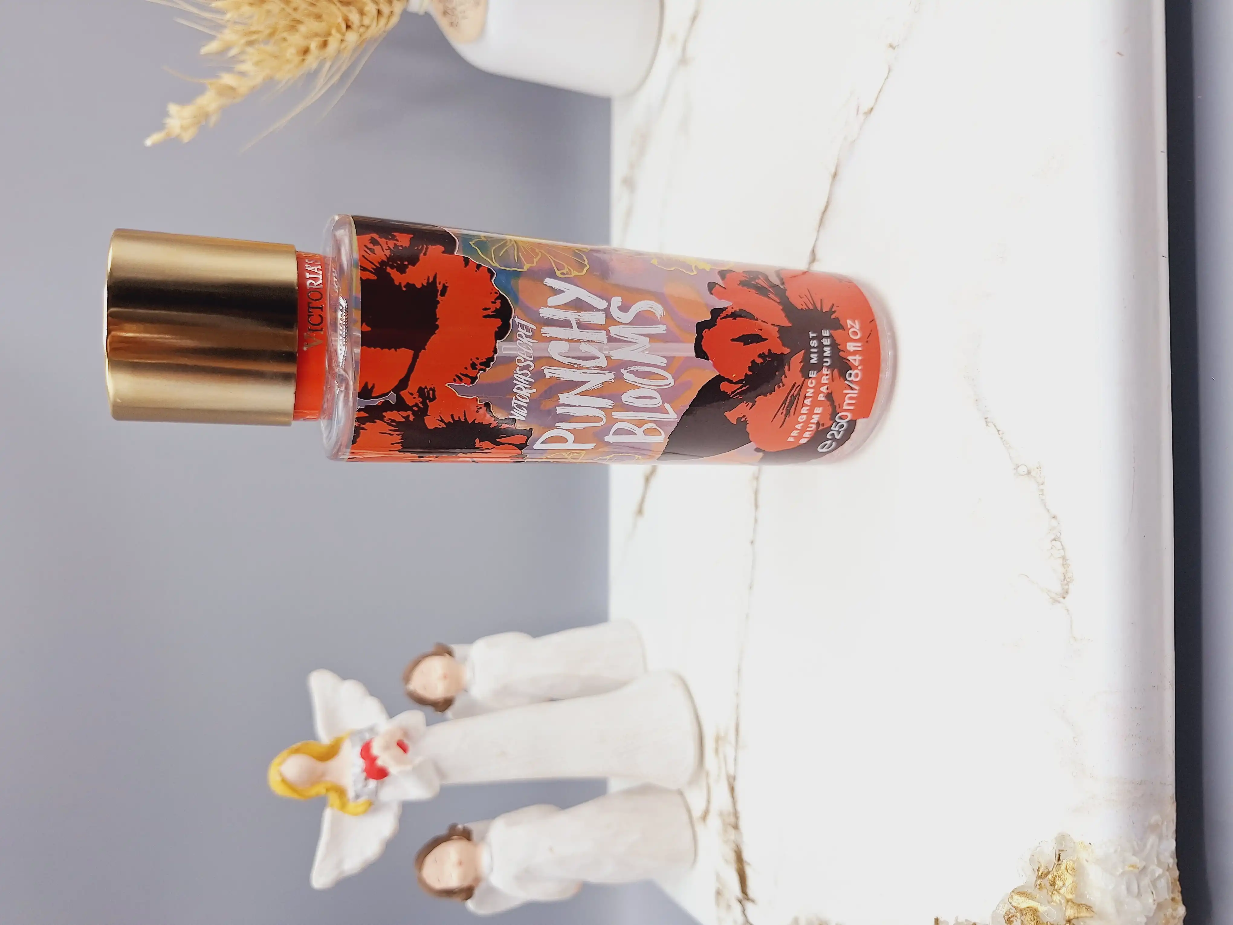 بادی اسپلش 250 ml شاین دار ویکتوریا سکرت مدل PUNCHY BLOGM اورجینال