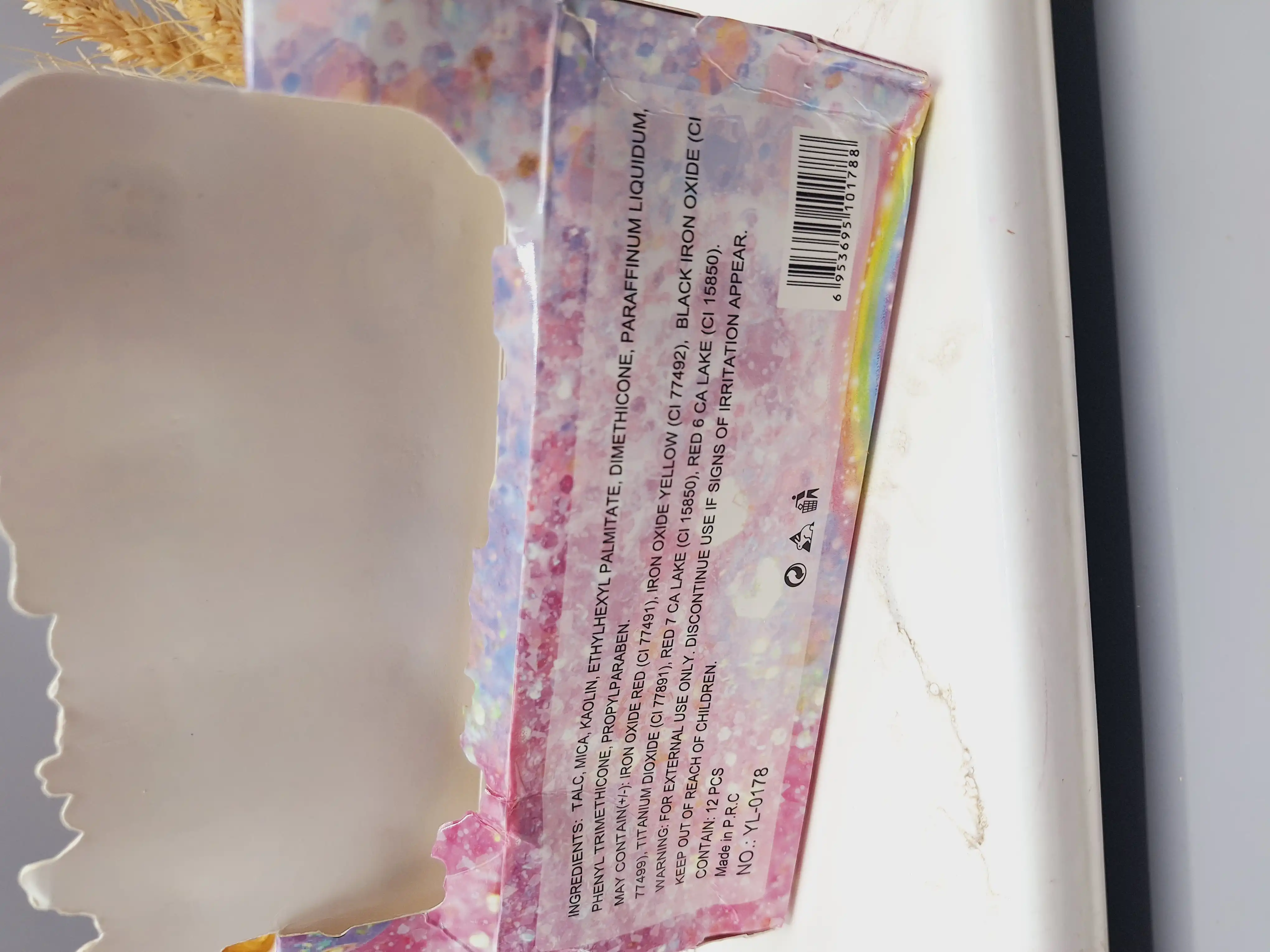 گلیتر رولی بدن شاین دار برند Ameri Color کد NO.:YL-0178