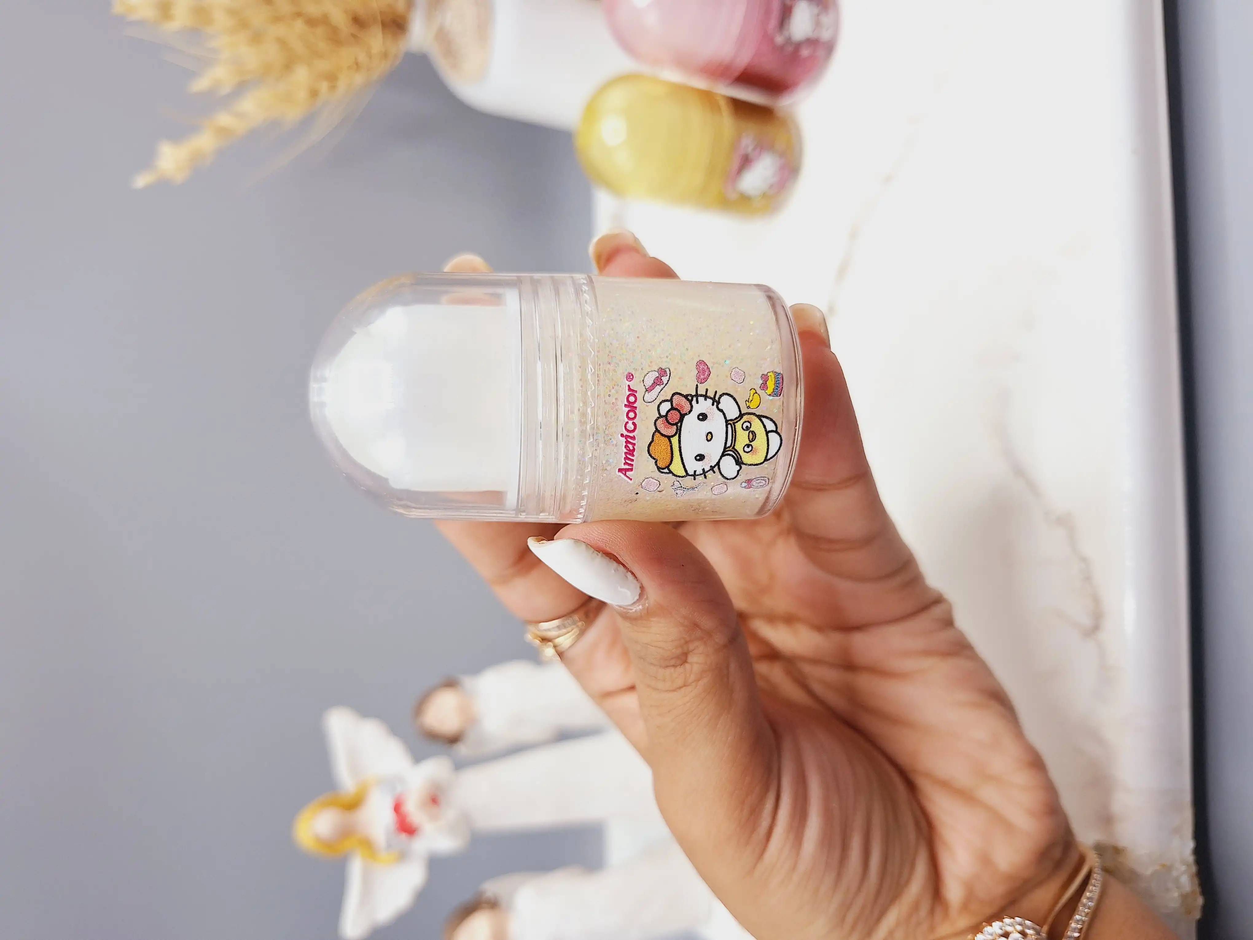 گلیتر رولی بدن شاین دار برند Ameri Color کد NO.:YL-0178