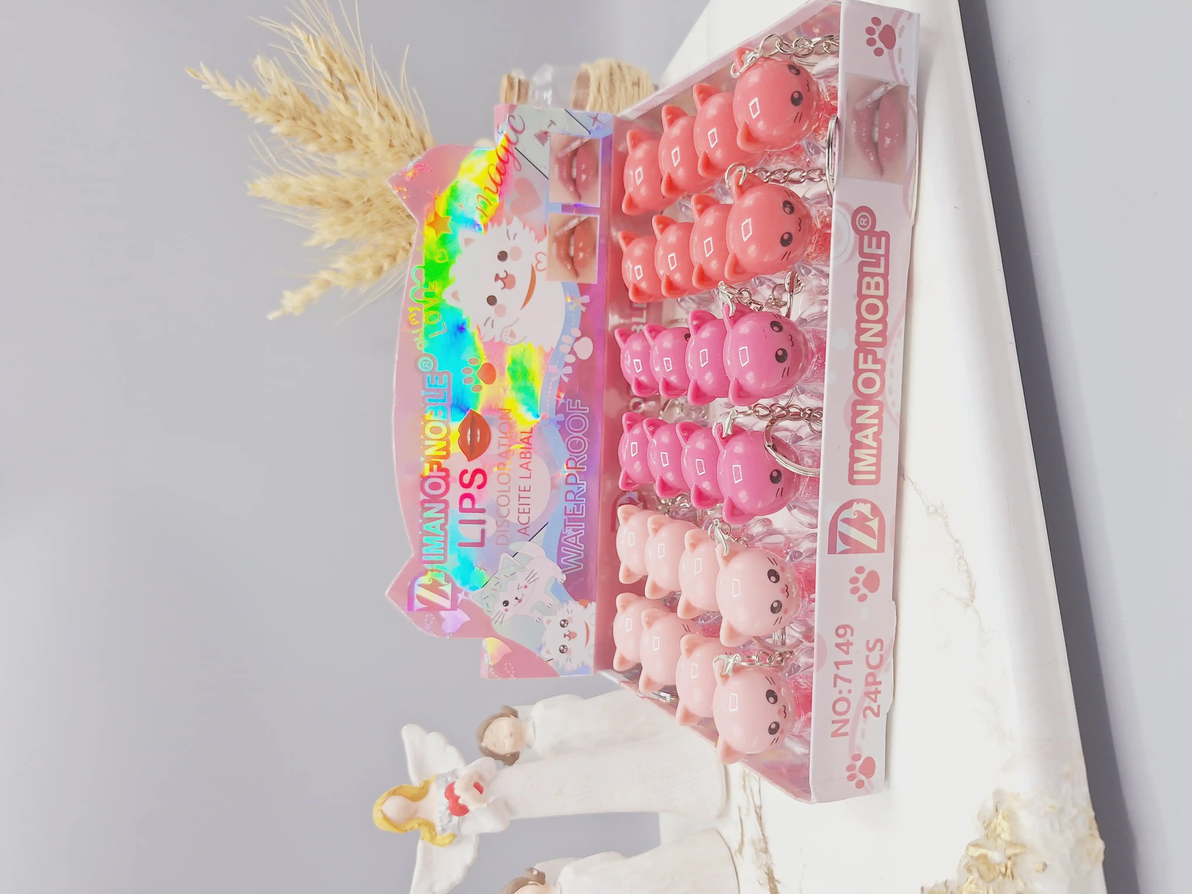 برق لب شاین دار طرح گربه آویز دار کیوت برند IMAN OF NOBLE کد 7149