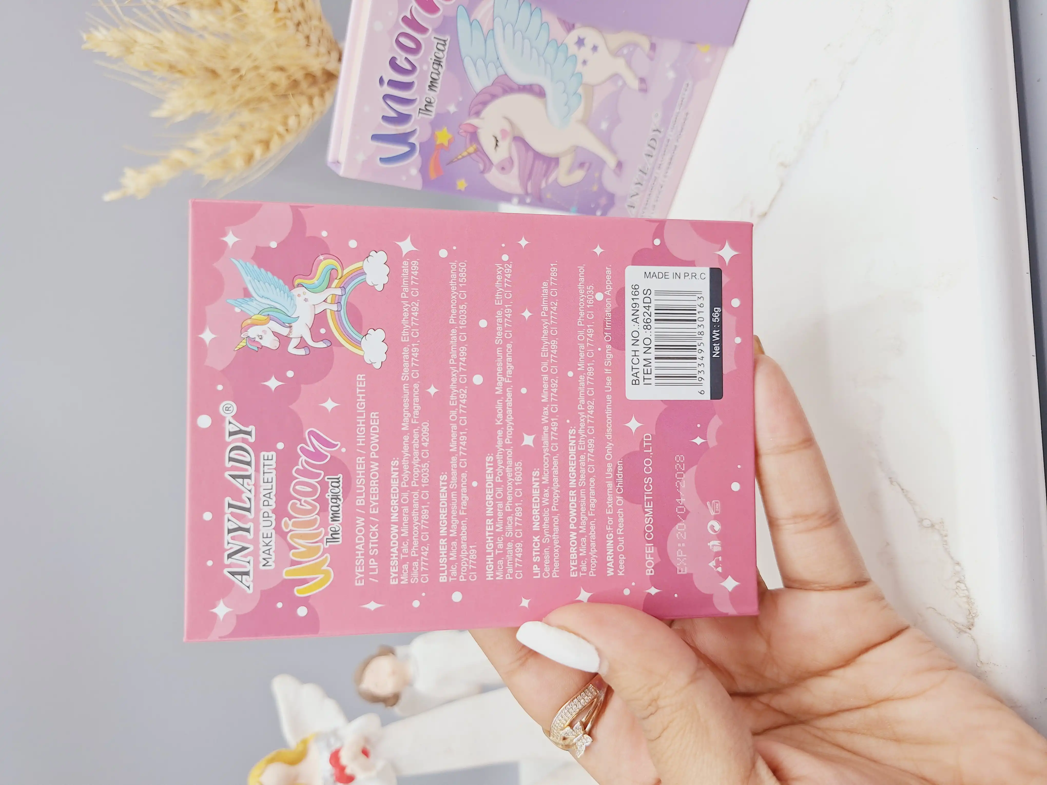 پالت سایه آنالیدی اسب تک شاخ پر دار  برند ANYLADY کد 8624DS