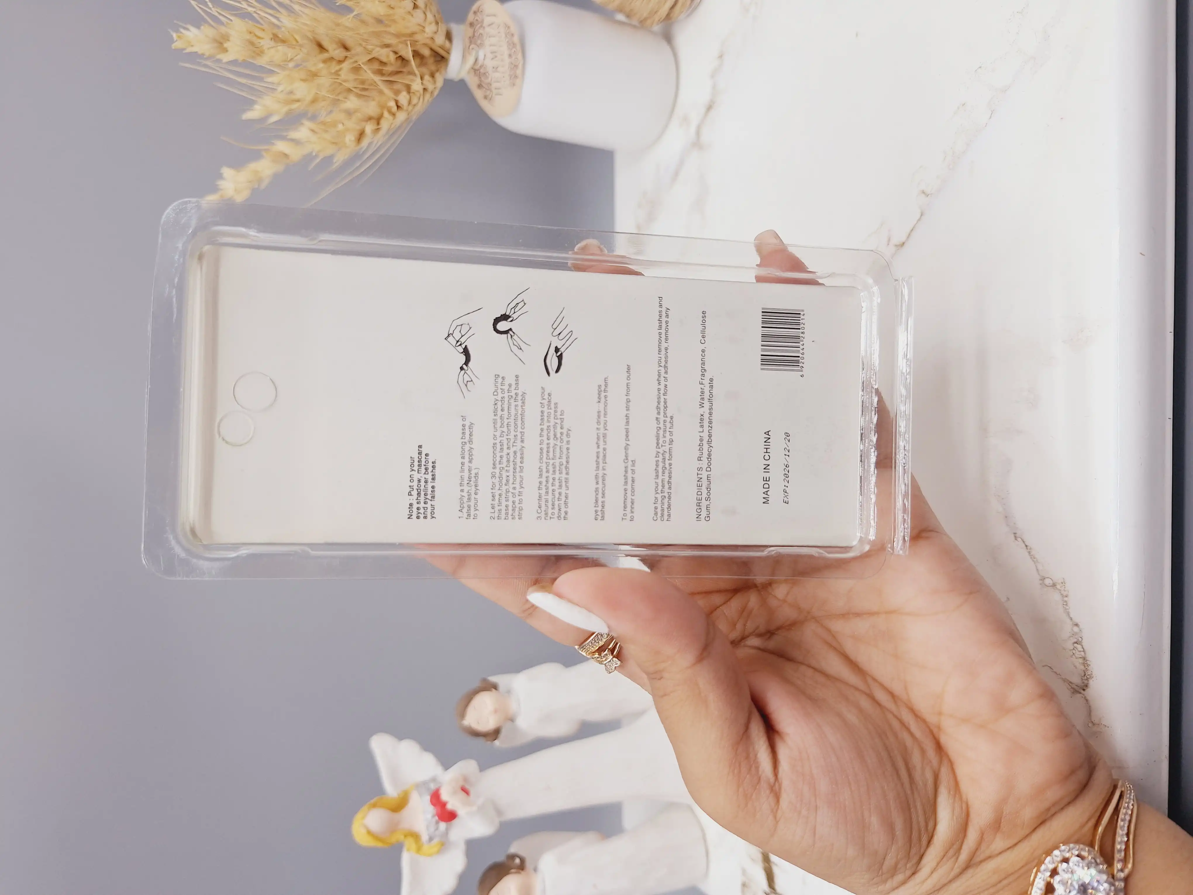 پک 6 تایی چسپ مژه  برند HUDABEAUTY‏ کد 0214