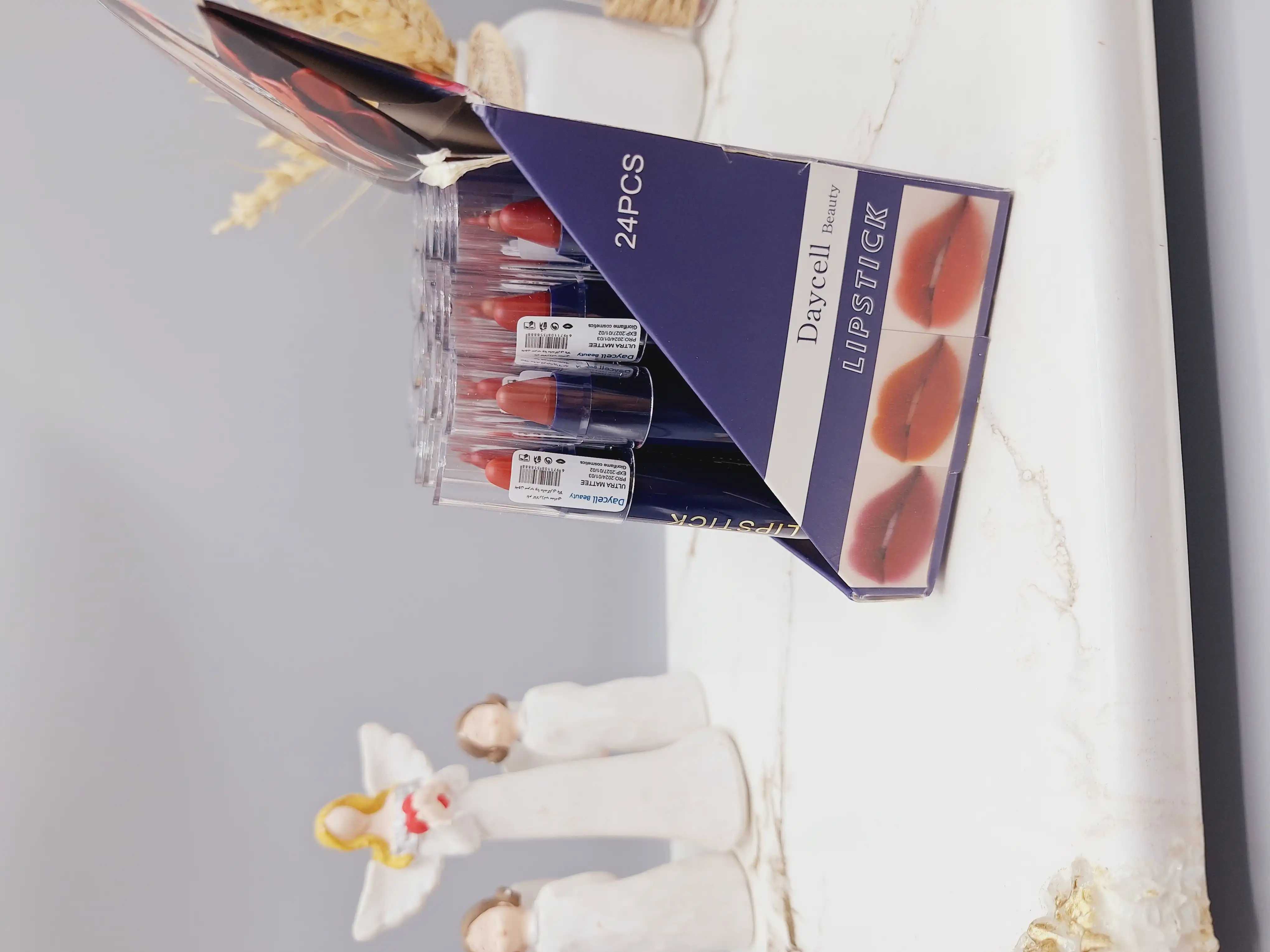 پک 6 تایی رژ جامد مدل پیچی برند Daycell کد IC-2302