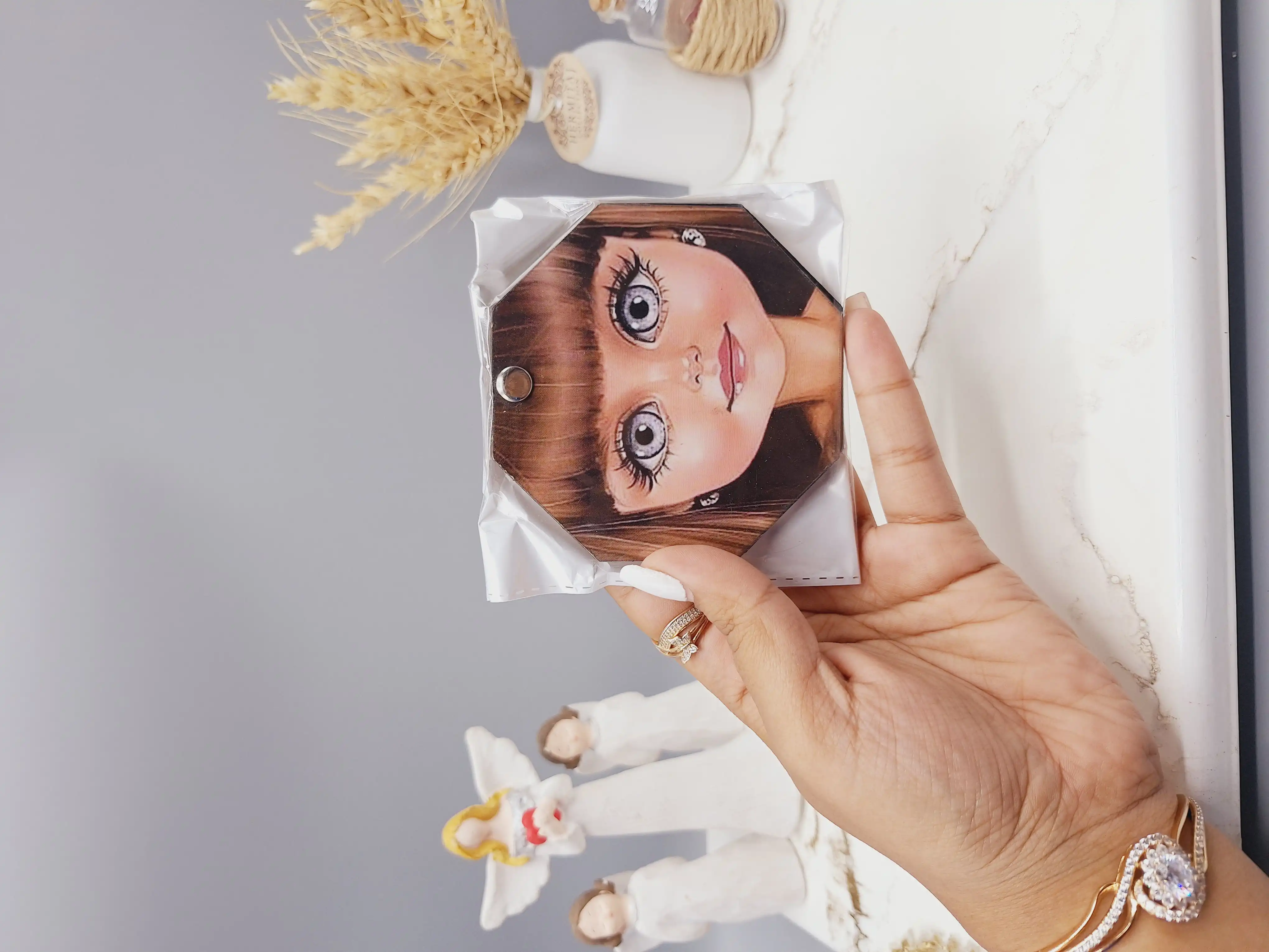 آینه طرح دختر مدلینگ 8 ضلعی طرح رندم